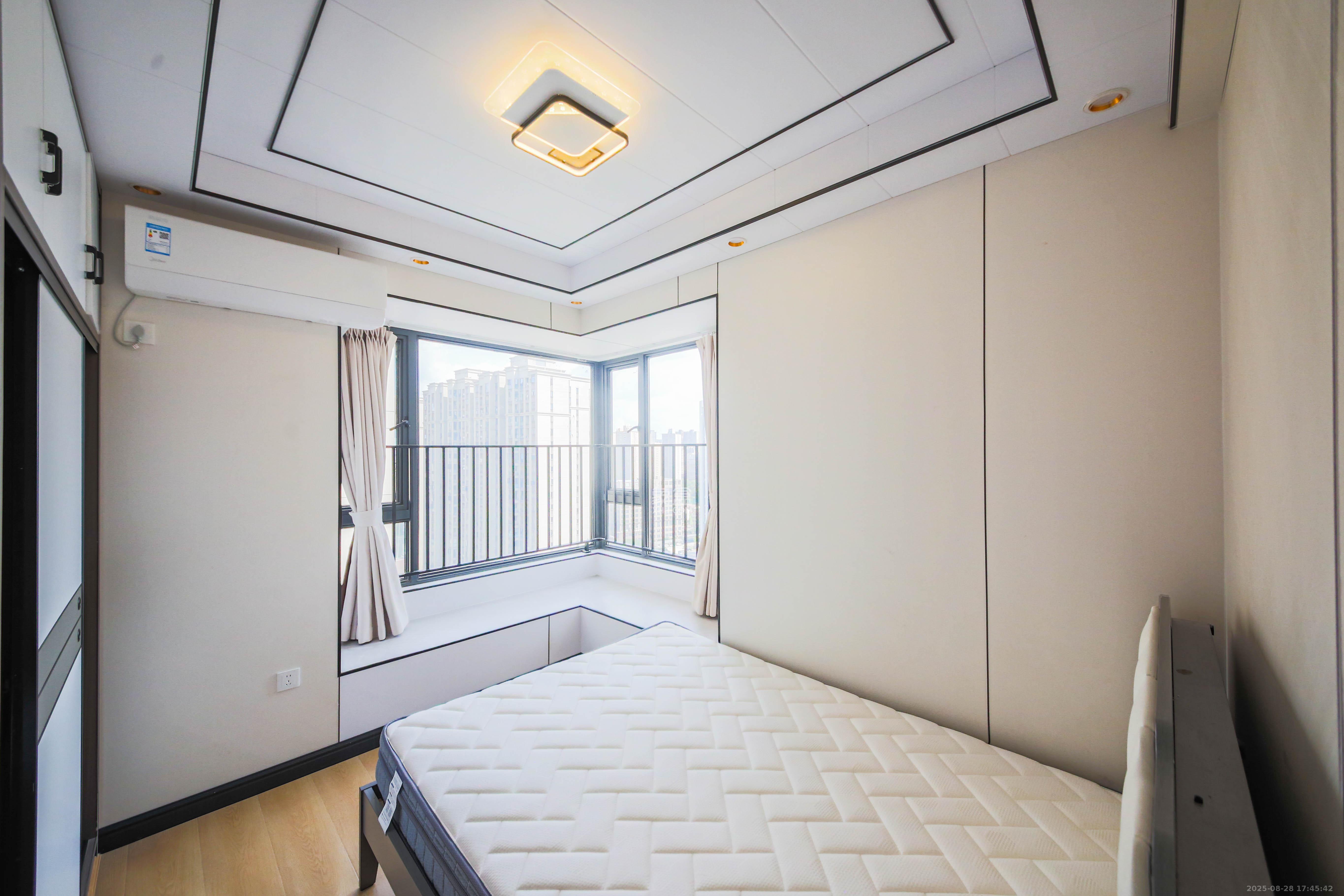 中建钰和城  3室2厅1卫    158.0万 中建钰和城  3室2厅1卫    158.0万卧室