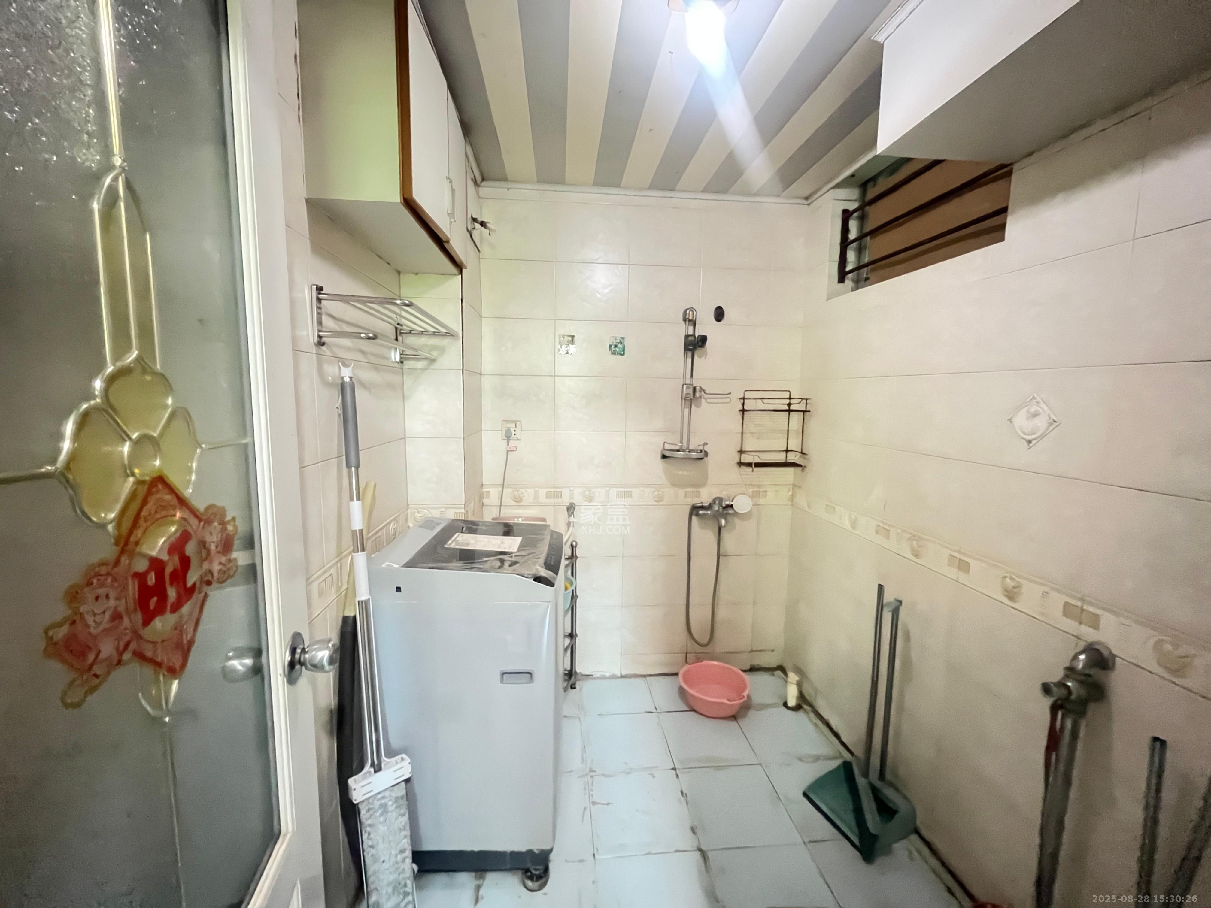 马王堆陶瓷建材新城  3室2厅1卫   1900.00元/月室内图