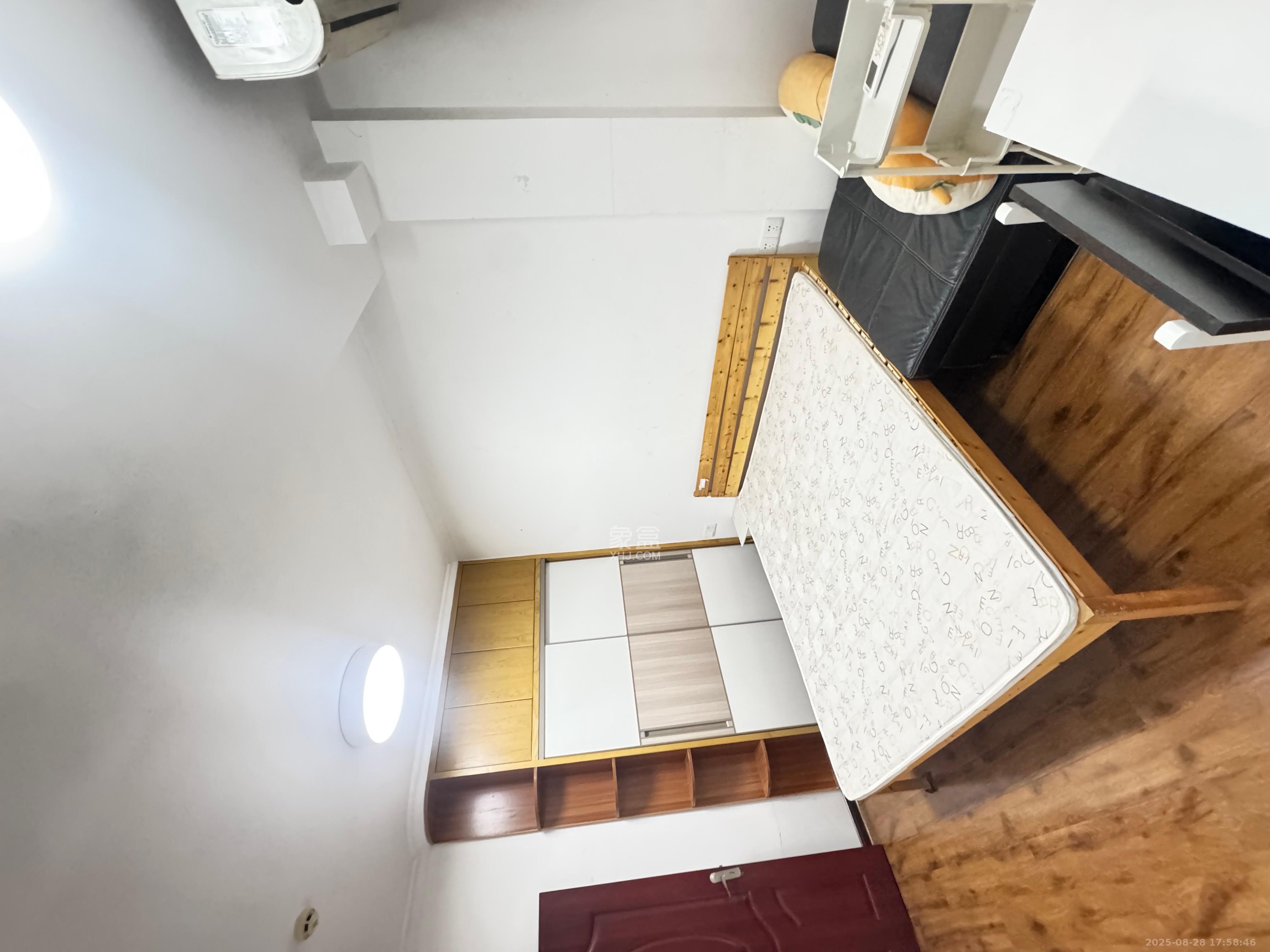 天鸿天府(天鸿中央大院) 2室1厅1卫 1600.0元/月 天鸿天府(天鸿中央大院) 2室1厅1卫 1600.0元/月室内图