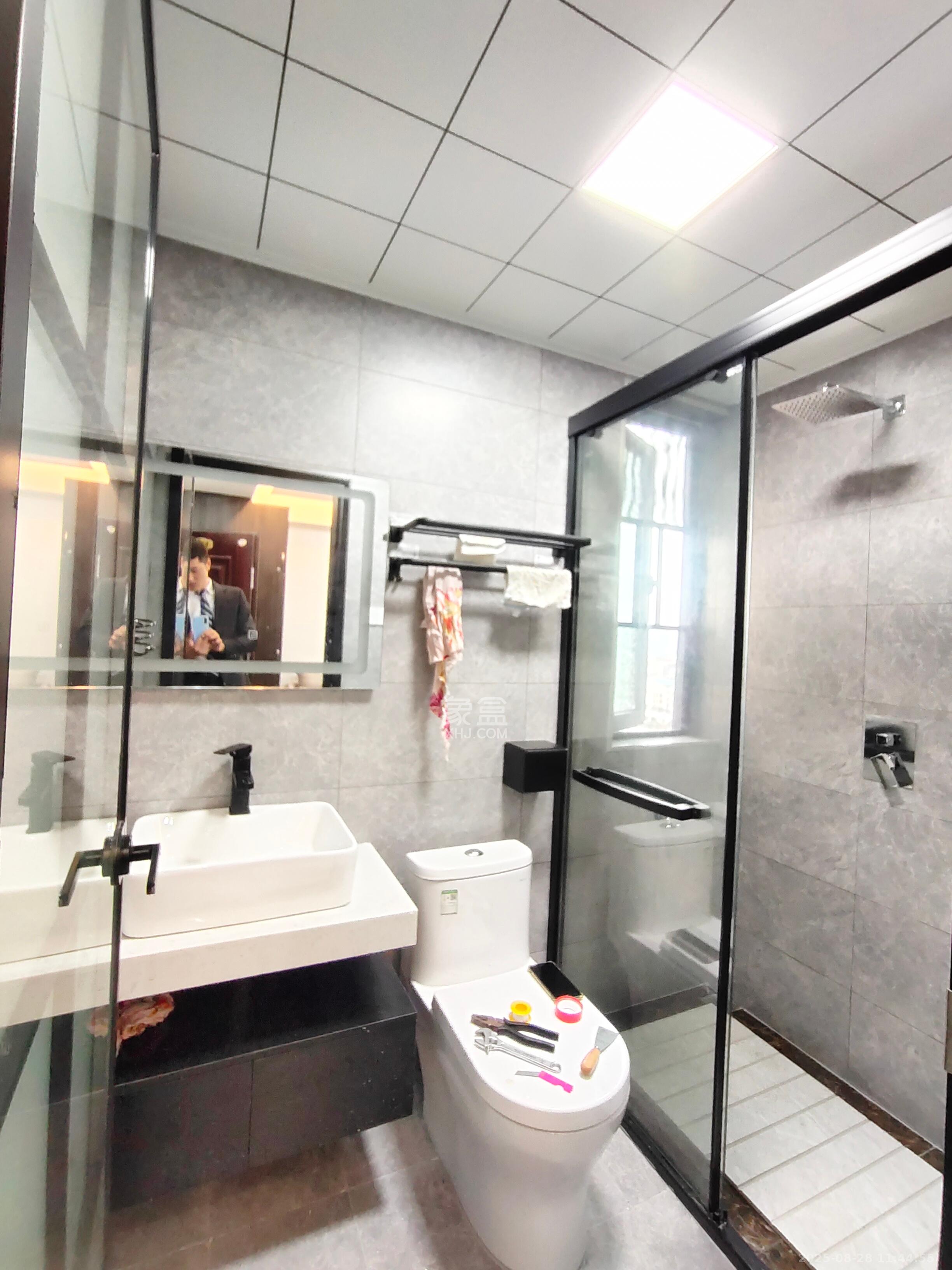 天健城  1室0厅1卫    2500.0元/月 天健城  1室0厅1卫    2500.0元/月室内图