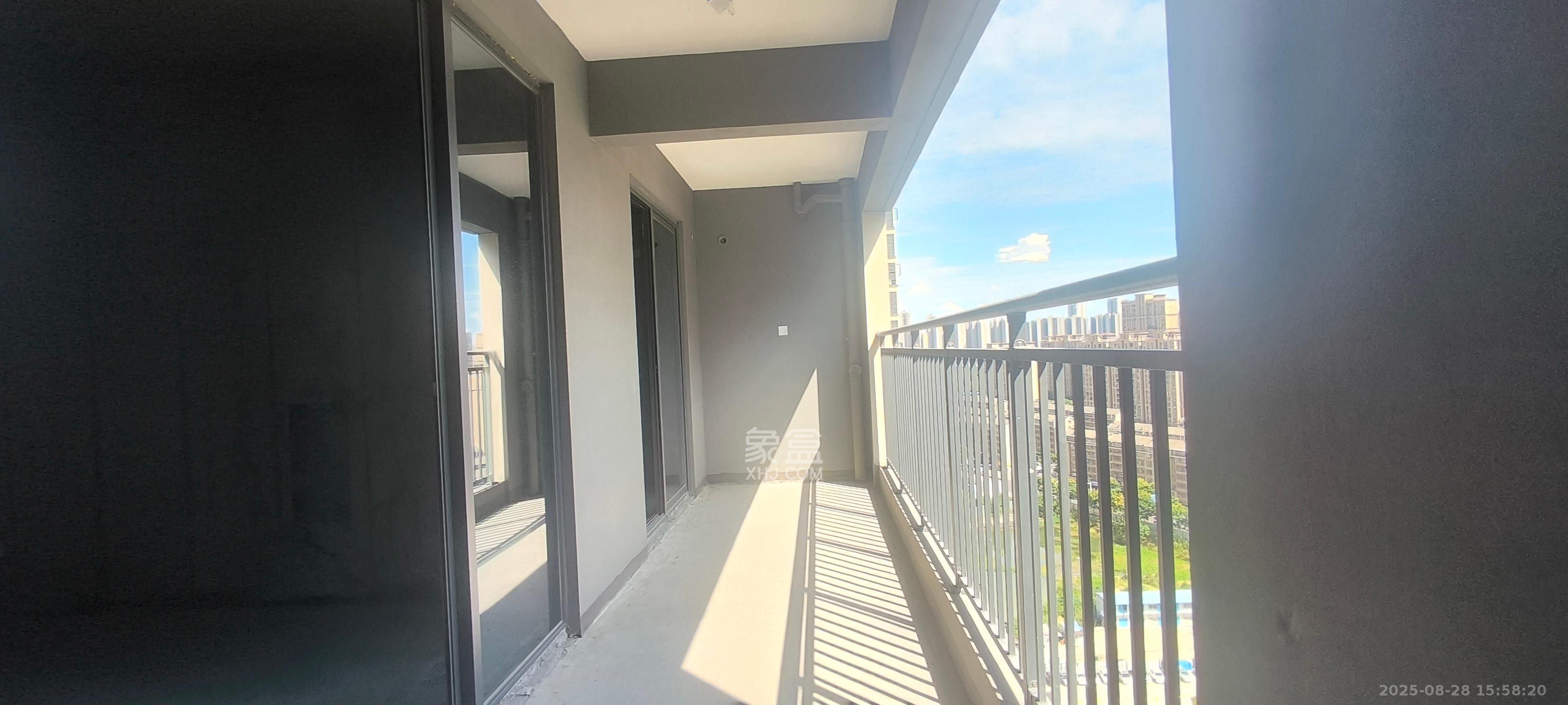 润和星河玥 4室2厅2卫 1800.0元/月 润和星河玥 4室2厅2卫 1800.0元/月室内图