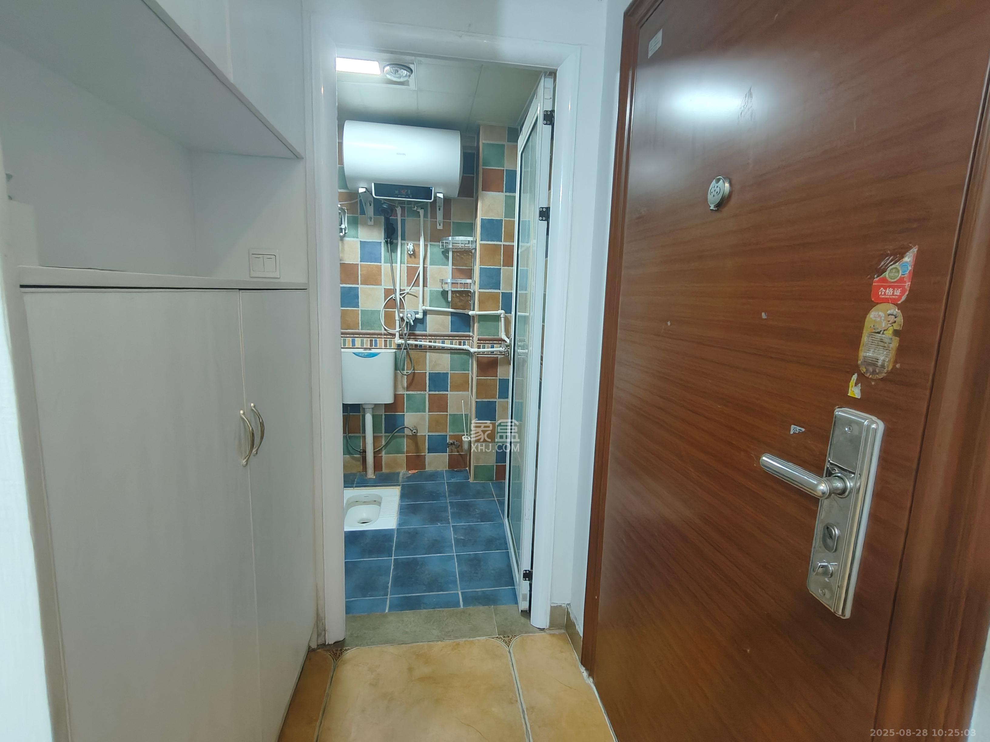 万博汇 2室1厅1卫 1800.0元/月 万博汇 2室1厅1卫 1800.0元/月室内图