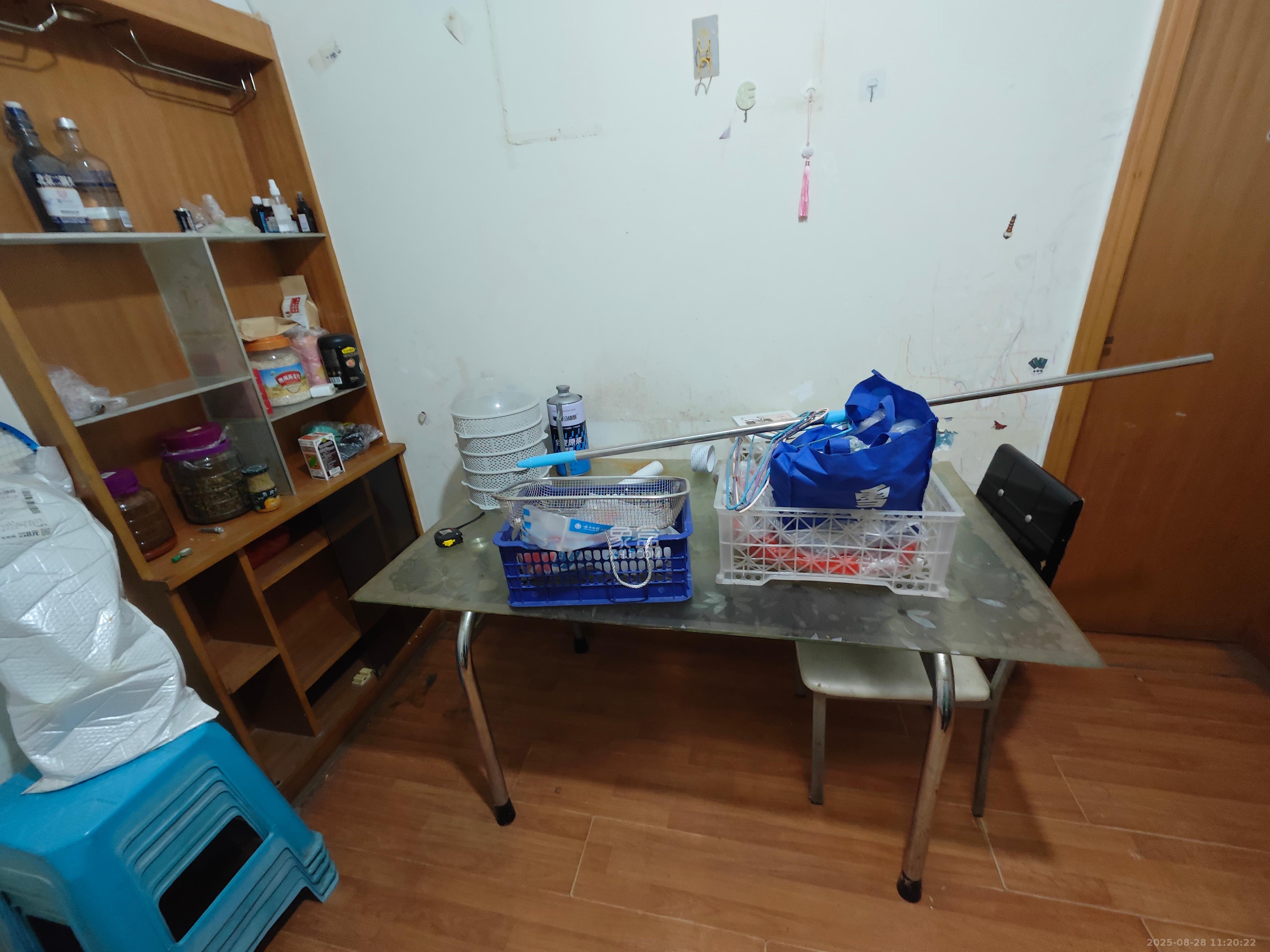 东瓜山三村(东电社区)  2室1厅1卫   1200.00元/月室内图