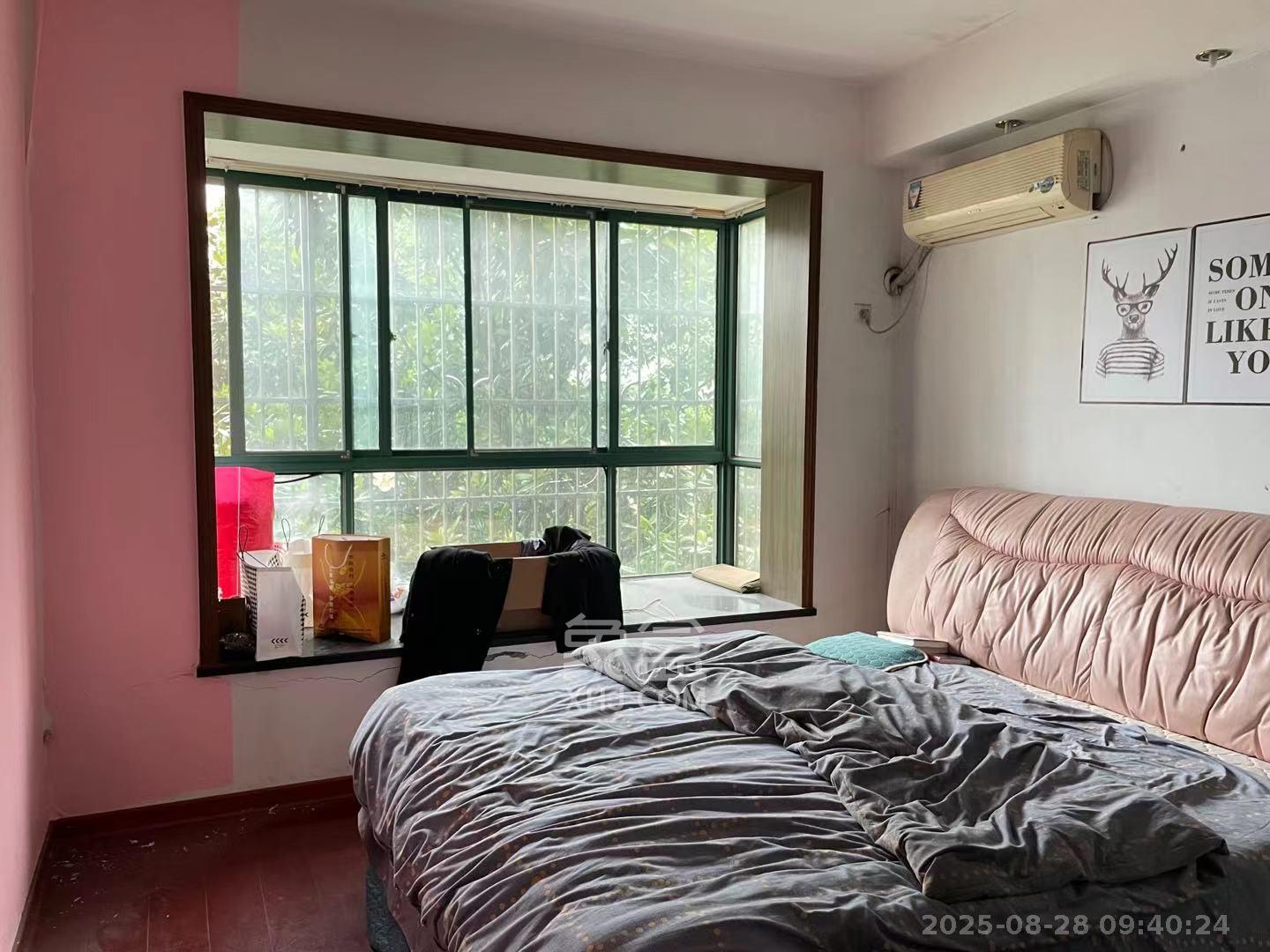 天和华城  2室2厅1卫    1400.0元/月 天和华城  2室2厅1卫    1400.0元/月室内图