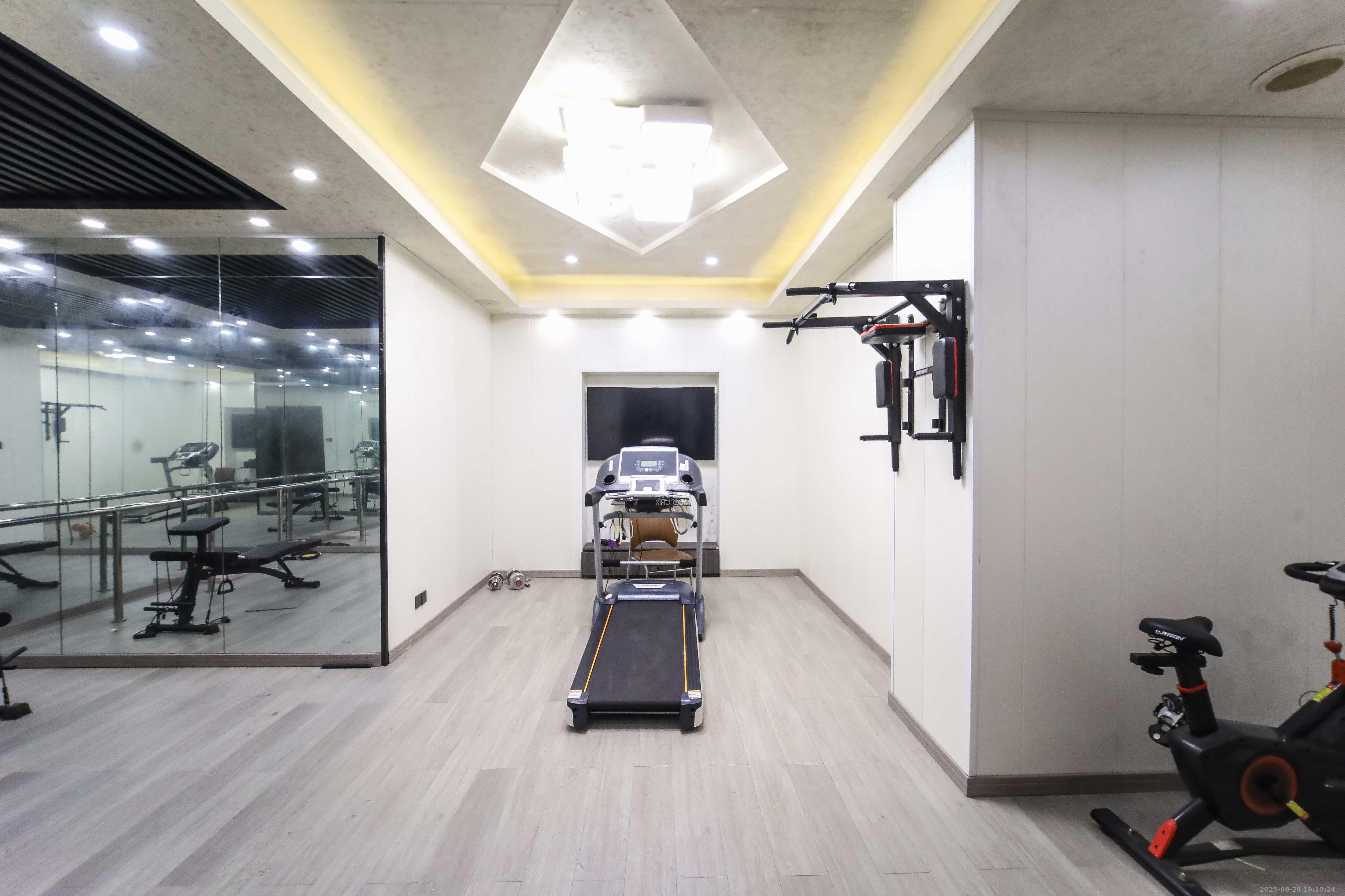 锦湘国际星城四期(金丽苑)  4室2厅3卫    480.0万 锦湘国际星城四期(金丽苑)  4室2厅3卫    480.0万其他