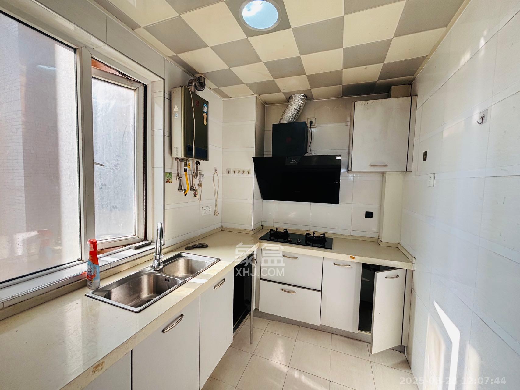 长城雅苑  2室2厅1卫    1900.0元/月 长城雅苑  2室2厅1卫    1900.0元/月室内图