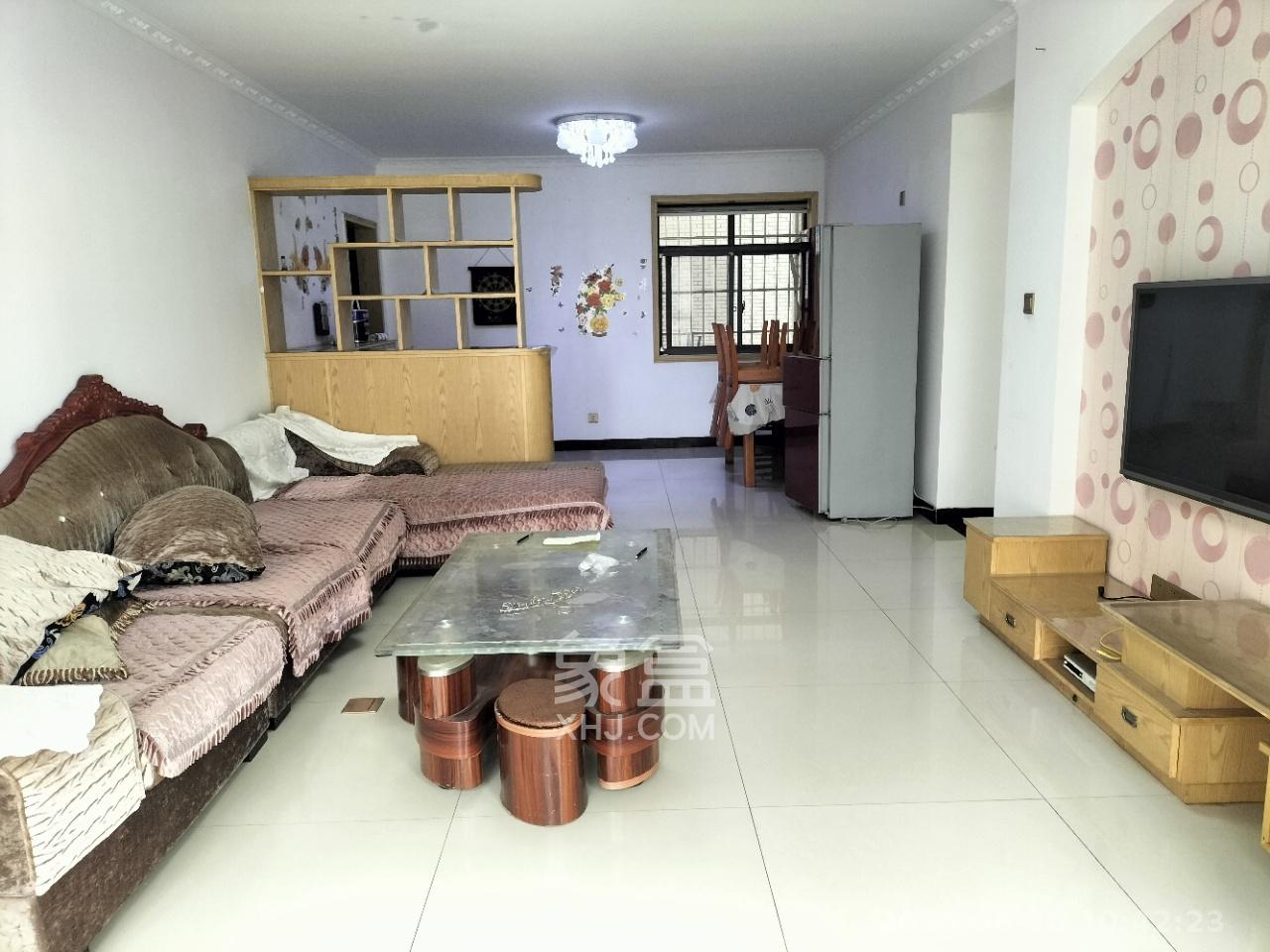 骑龙安置小区 3室2厅2卫 2500.0元/月 骑龙安置小区 3室2厅2卫 2500.0元/月室内图