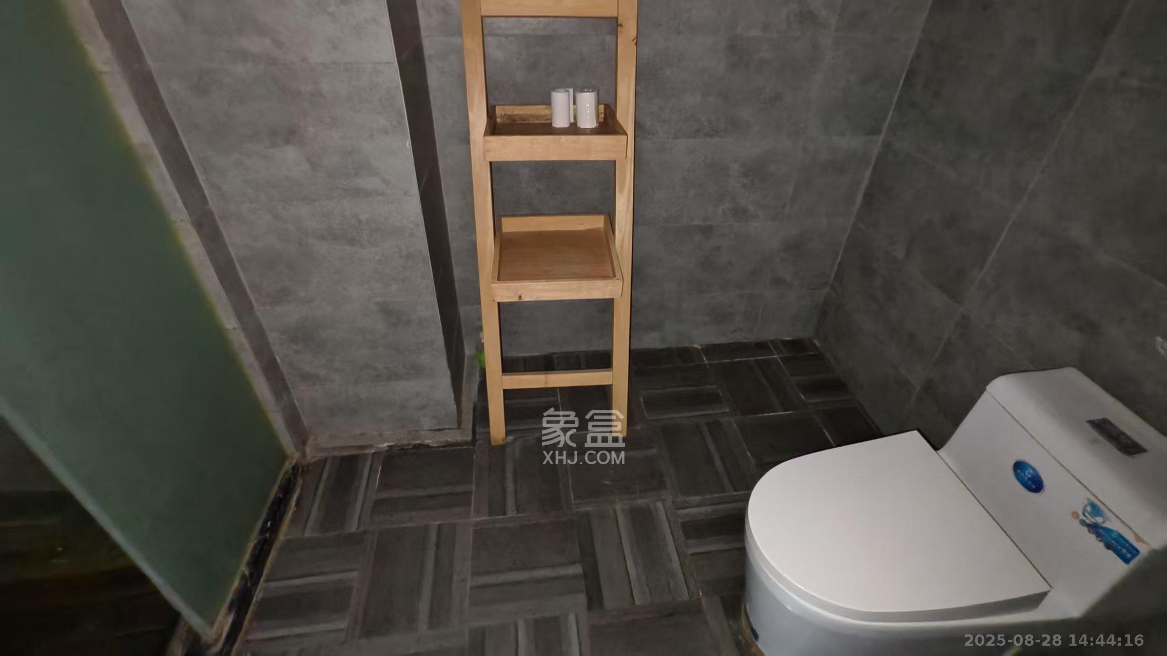 旭辉国际广场(永升商业广场)  1室1厅1卫    1450.0元/月 旭辉国际广场(永升商业广场)  1室1厅1卫    1450.0元/月室内图