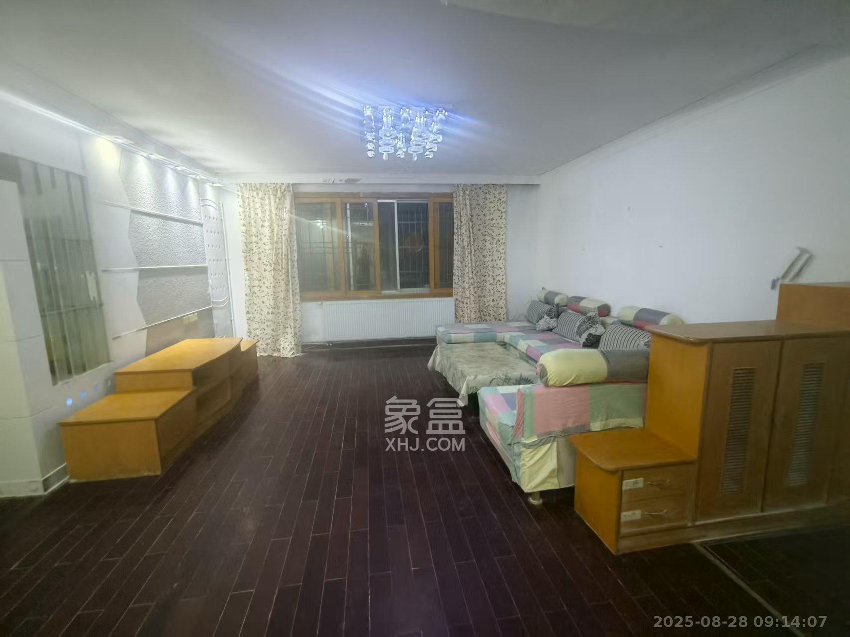 广宇园丁新村  4室2厅2卫    2500.0元/月 广宇园丁新村  4室2厅2卫    2500.0元/月室内图