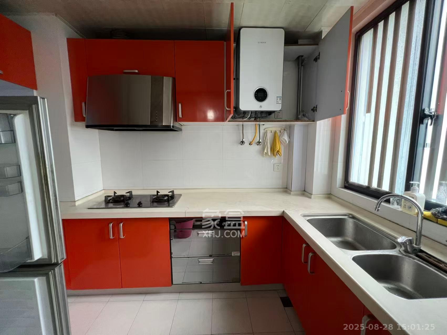 天城泰祥苑  3室2厅2卫    3000.0元/月 天城泰祥苑  3室2厅2卫    3000.0元/月室内图