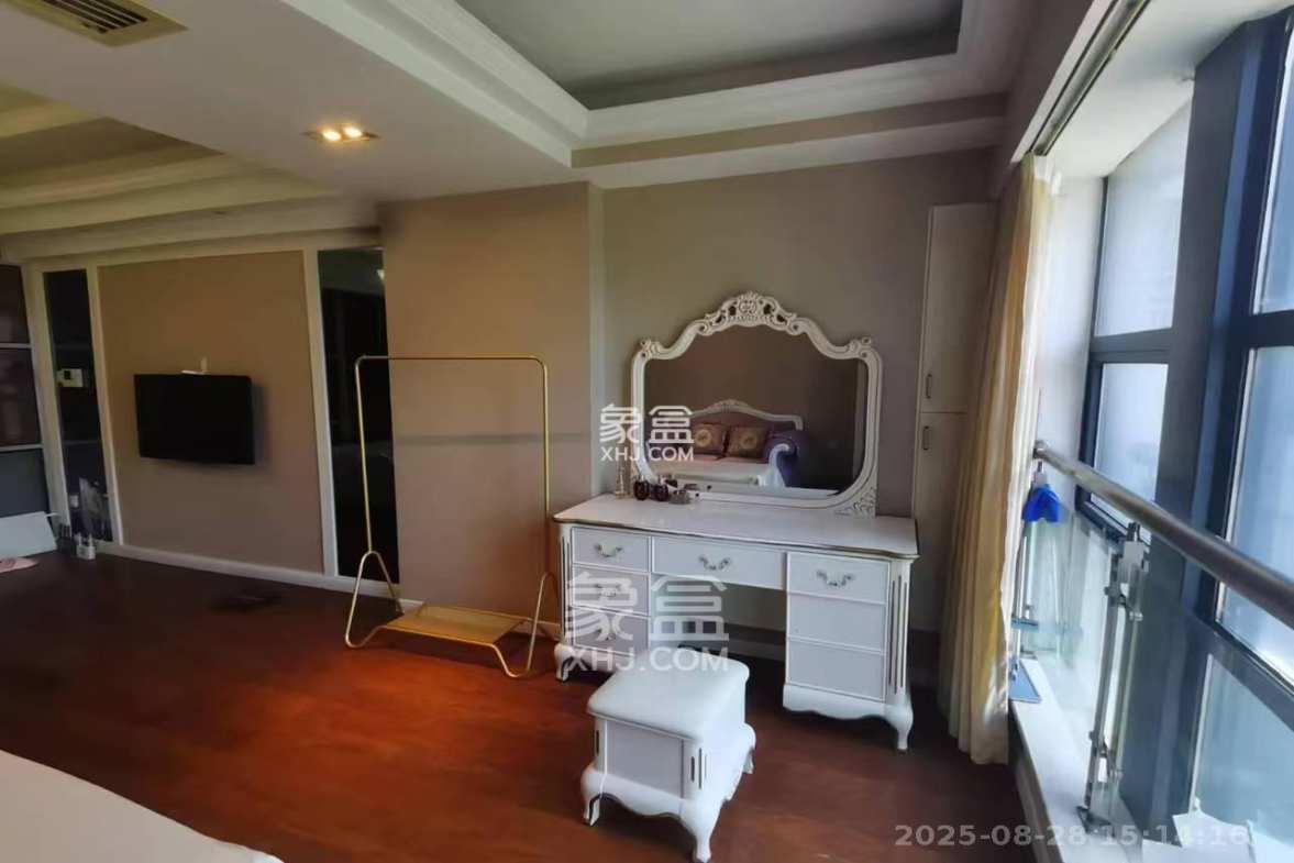 壹号公馆  1室1厅0卫    2100.0元/月 壹号公馆  1室1厅0卫    2100.0元/月室内图