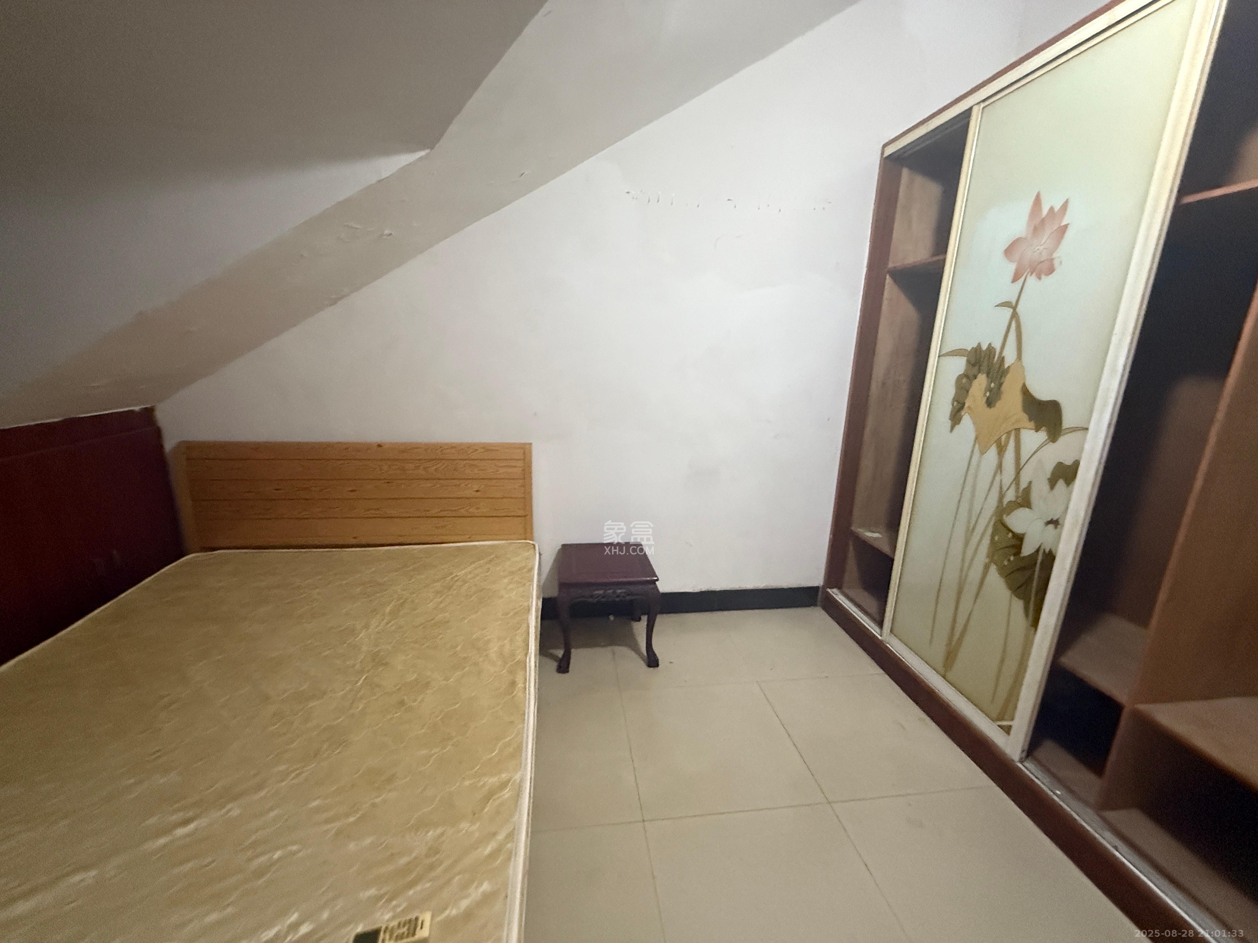 茶子山小区 1室0厅0卫 1200.0元/月 茶子山小区 1室0厅0卫 1200.0元/月室内图