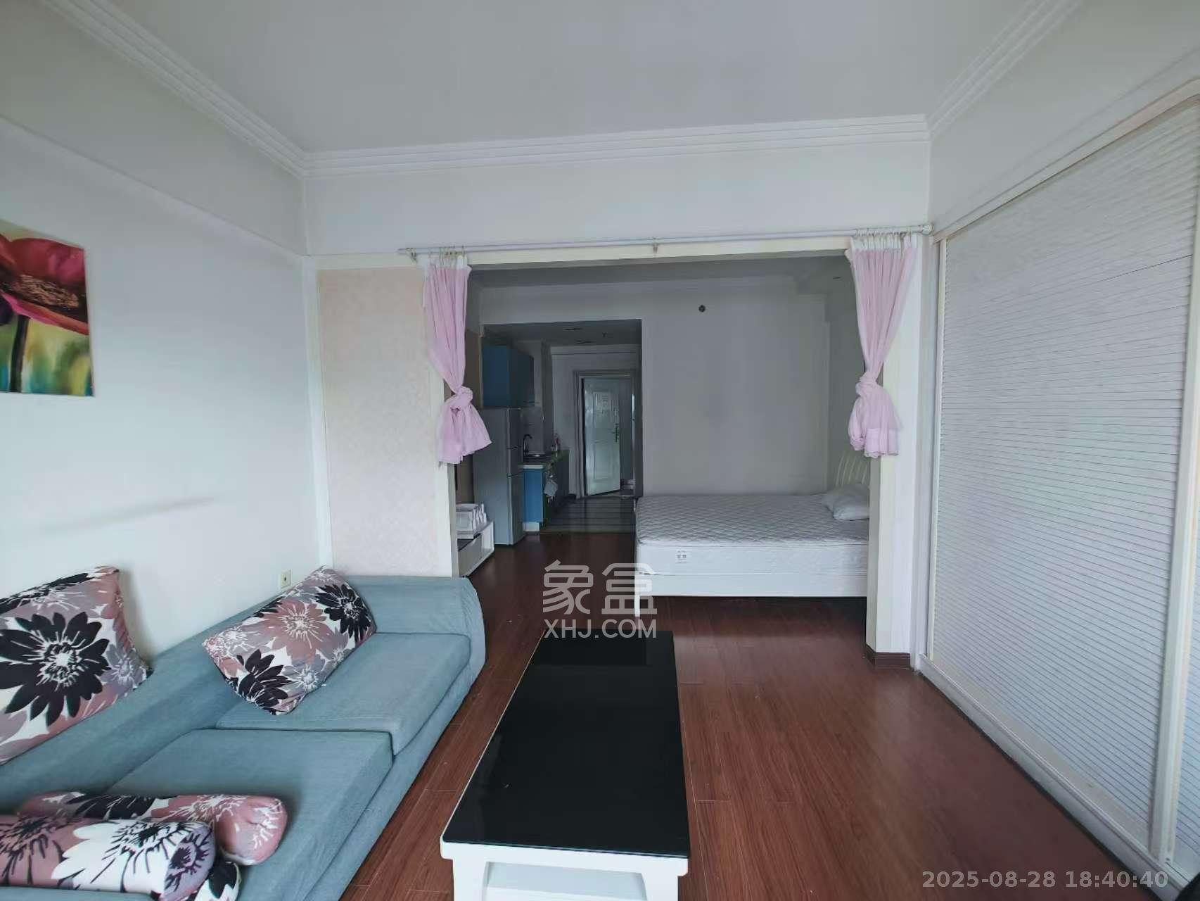 西子一间 1室1厅1卫 1600.0元/月 西子一间 1室1厅1卫 1600.0元/月室内图