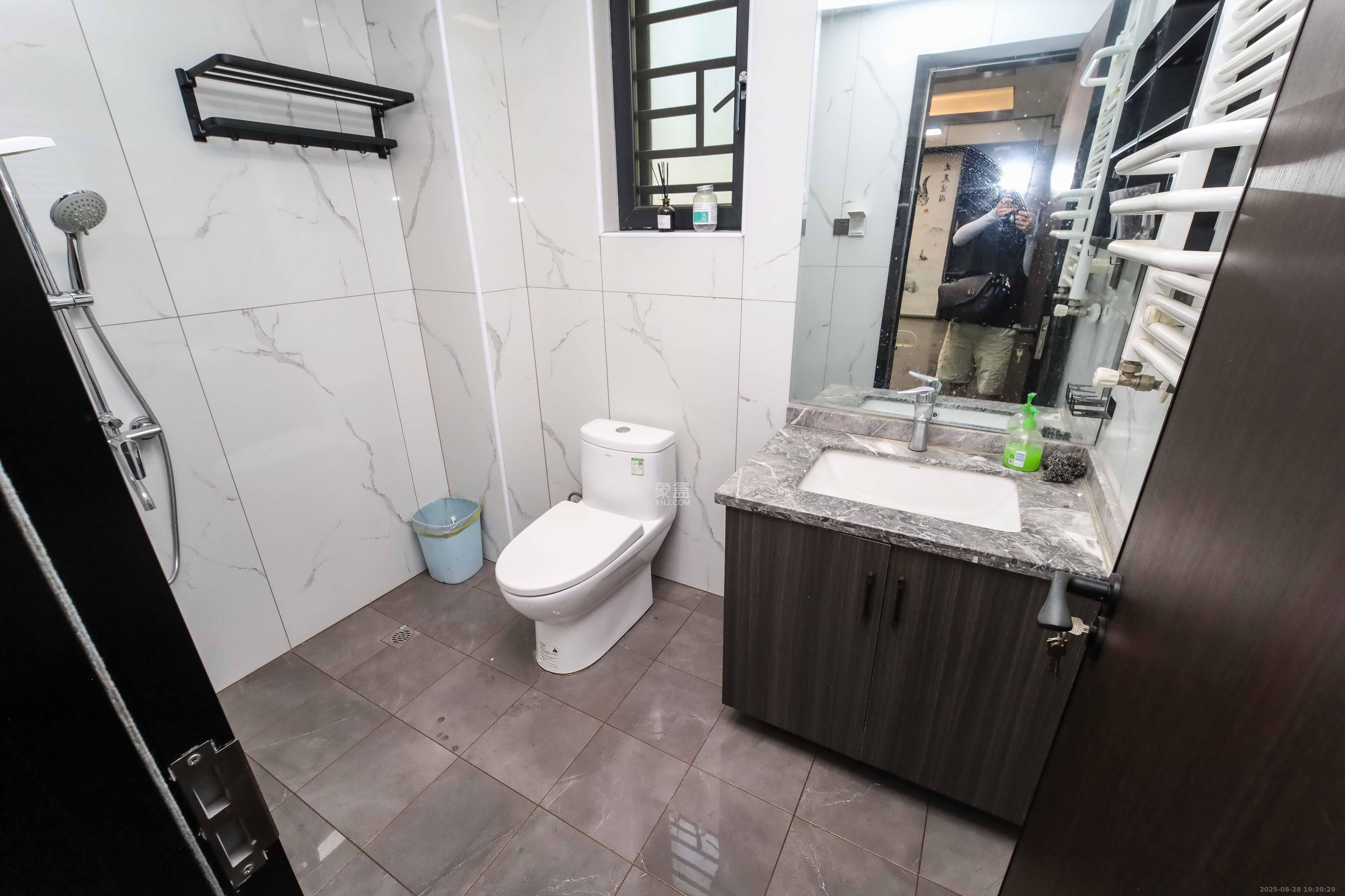 锦湘国际星城四期(金丽苑)  4室2厅3卫    480.0万 锦湘国际星城四期(金丽苑)  4室2厅3卫    480.0万卫生间