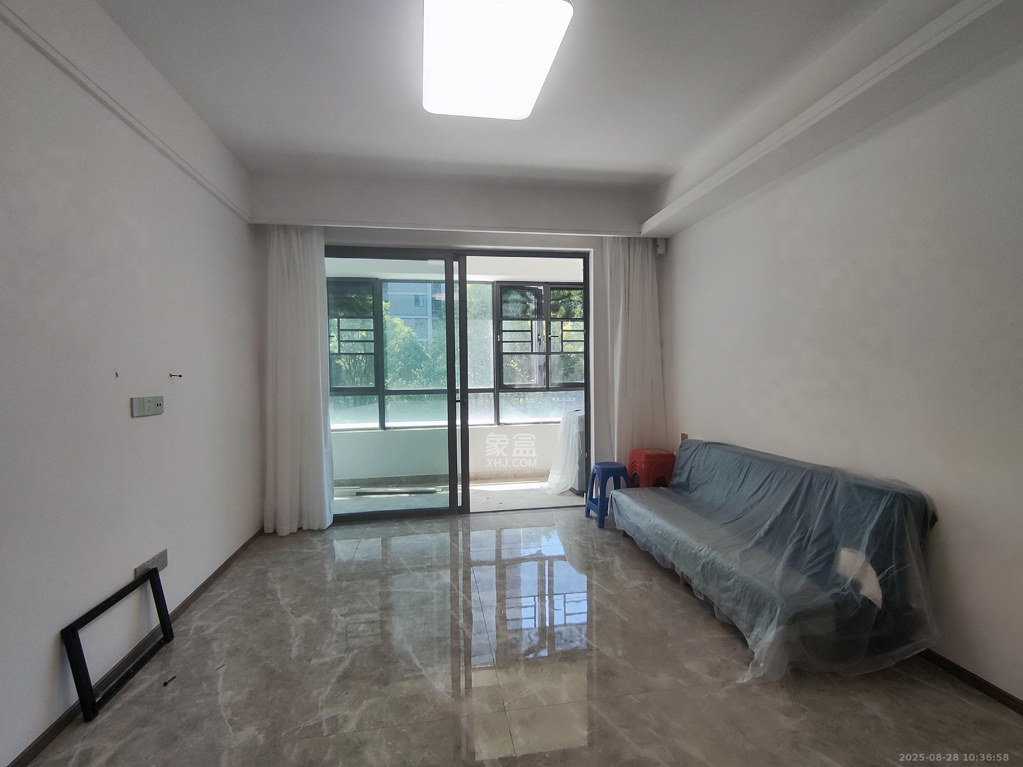 复地滨江金融中心  3室2厅2卫    3800.0元/月 复地滨江金融中心  3室2厅2卫    3800.0元/月室内图