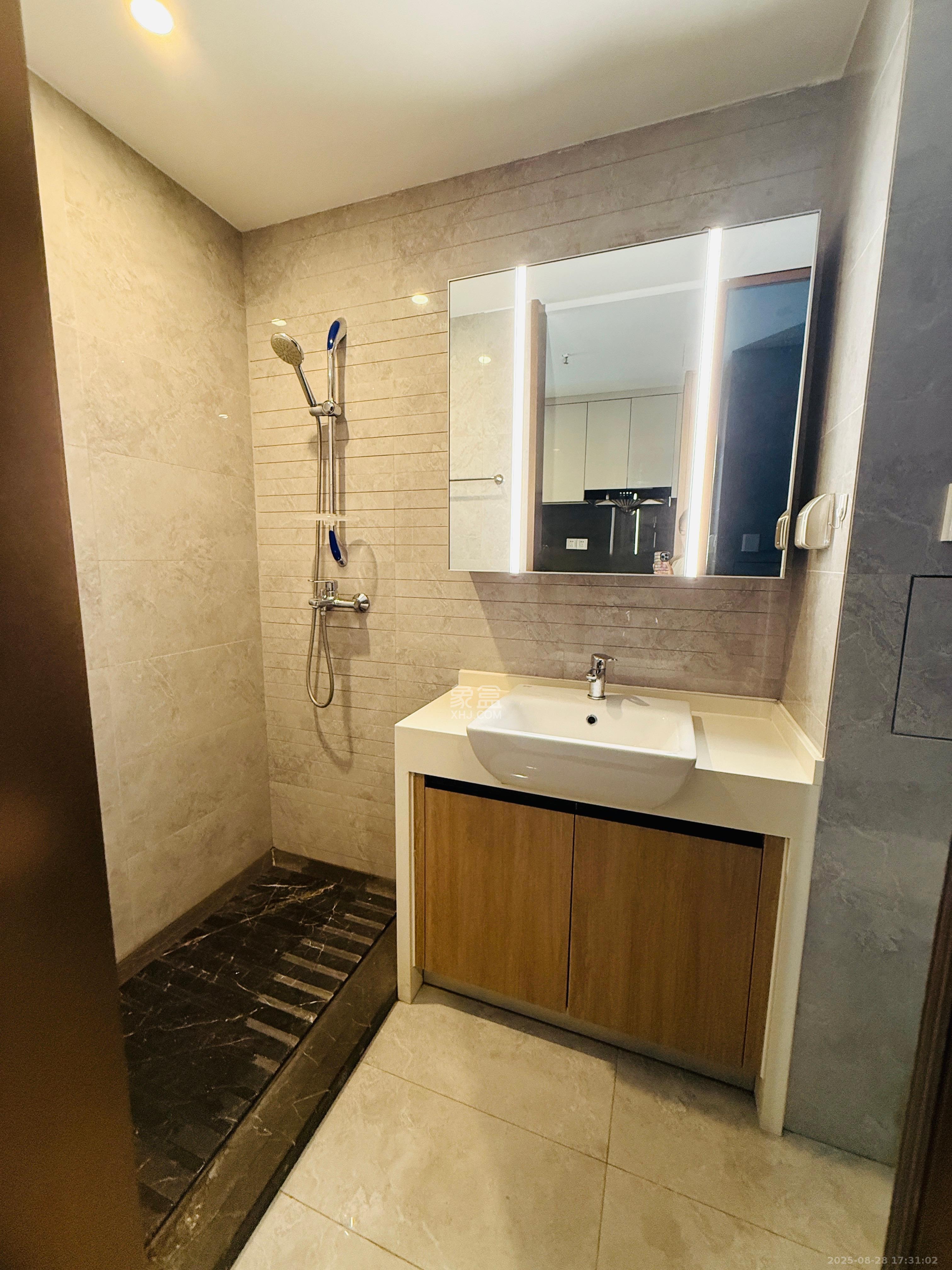 华远华时代 1室0厅0卫 2600.0元/月 华远华时代 1室0厅0卫 2600.0元/月室内图