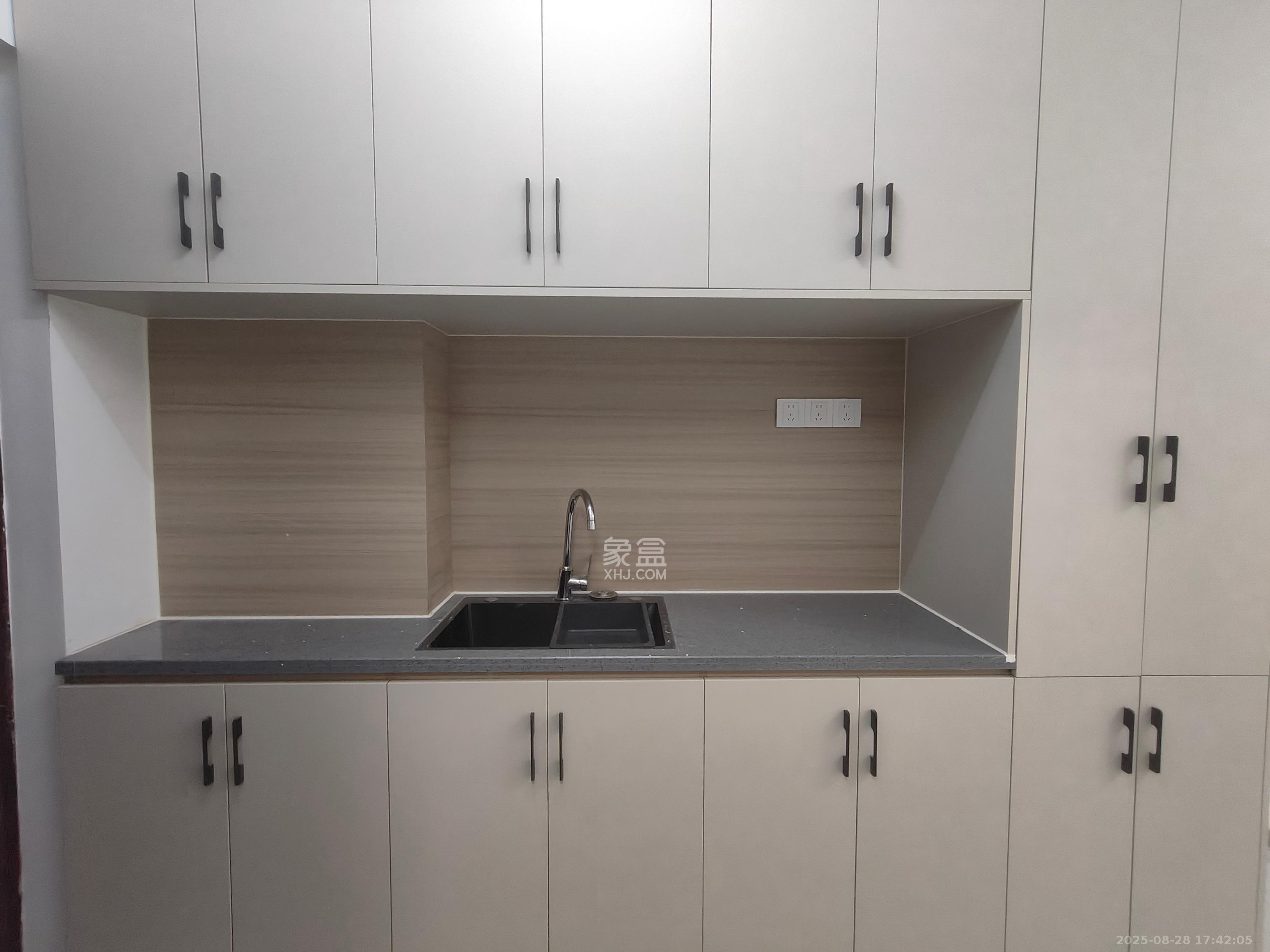 明发国际城  1室1厅1卫    1200.0元/月 明发国际城  1室1厅1卫    1200.0元/月室内图