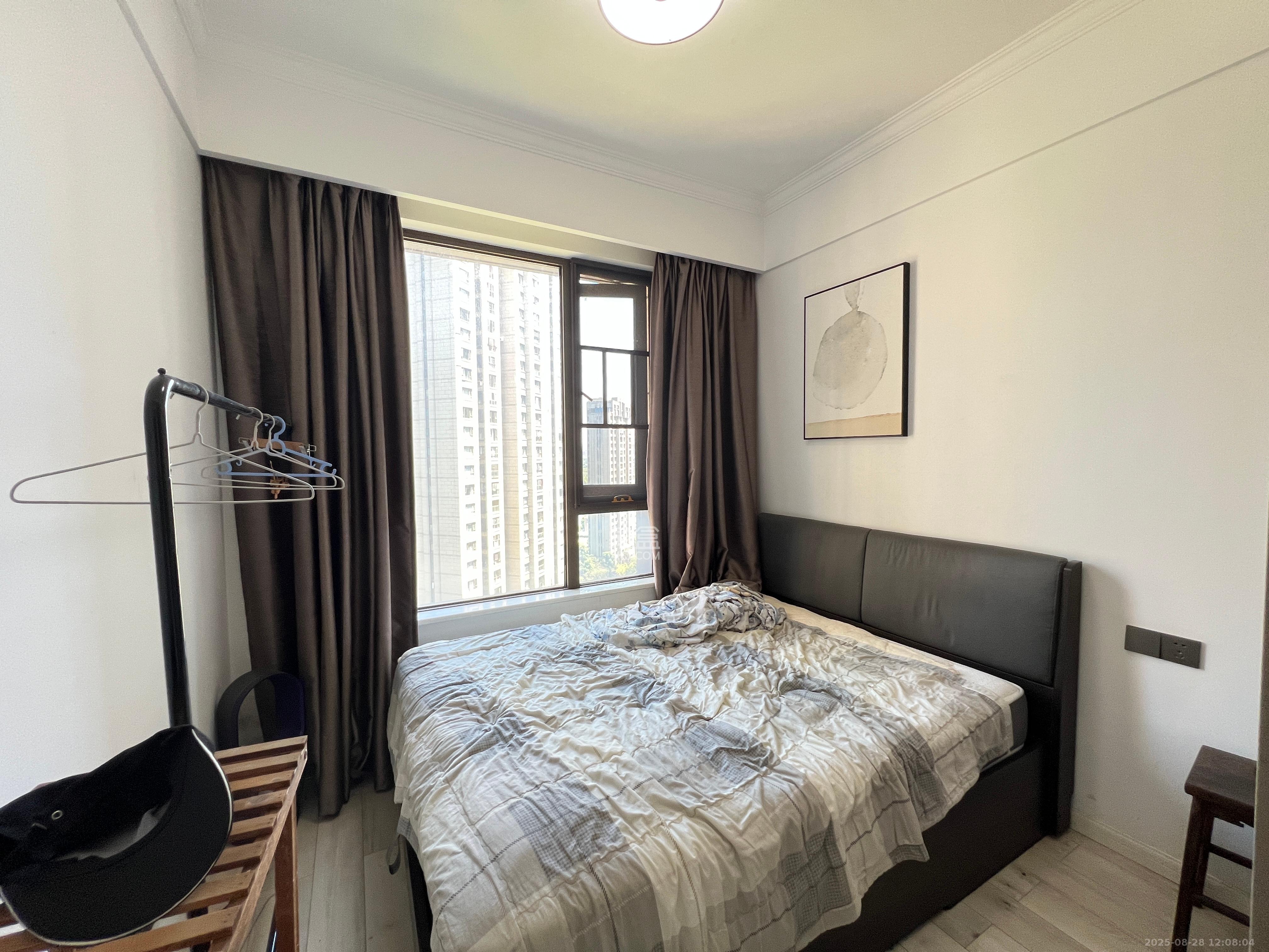 金茂梅溪湖  4室2厅2卫    4000.0元/月室内图