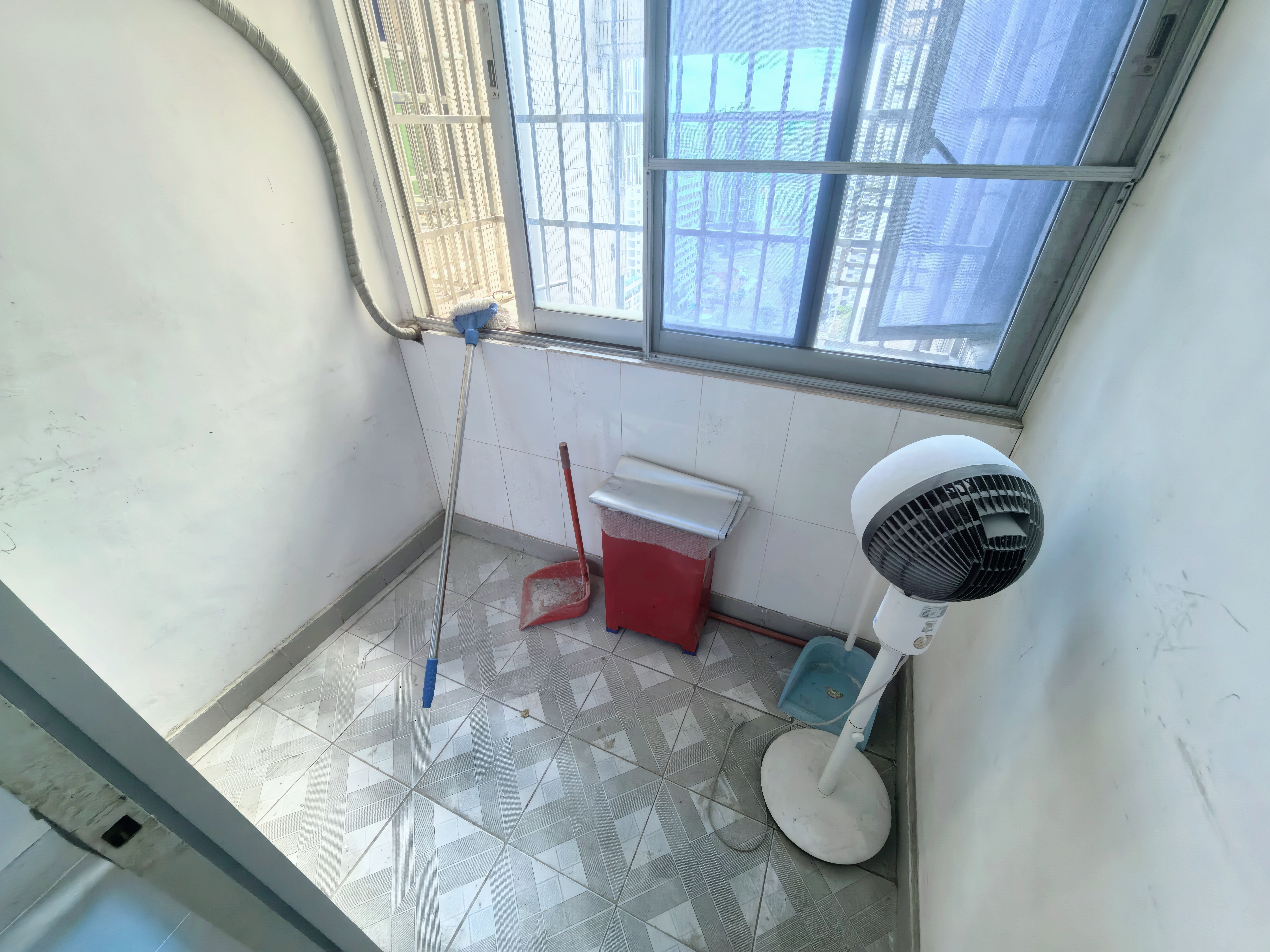 富成大厦  2室2厅1卫   1800.00元/月室内图