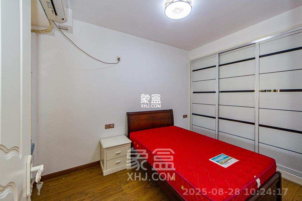 万国城(当代满庭春MOMA)三期  3室2厅2卫    2500.0元/月 万国城(当代满庭春MOMA)三期  3室2厅2卫    2500.0元/月室内图