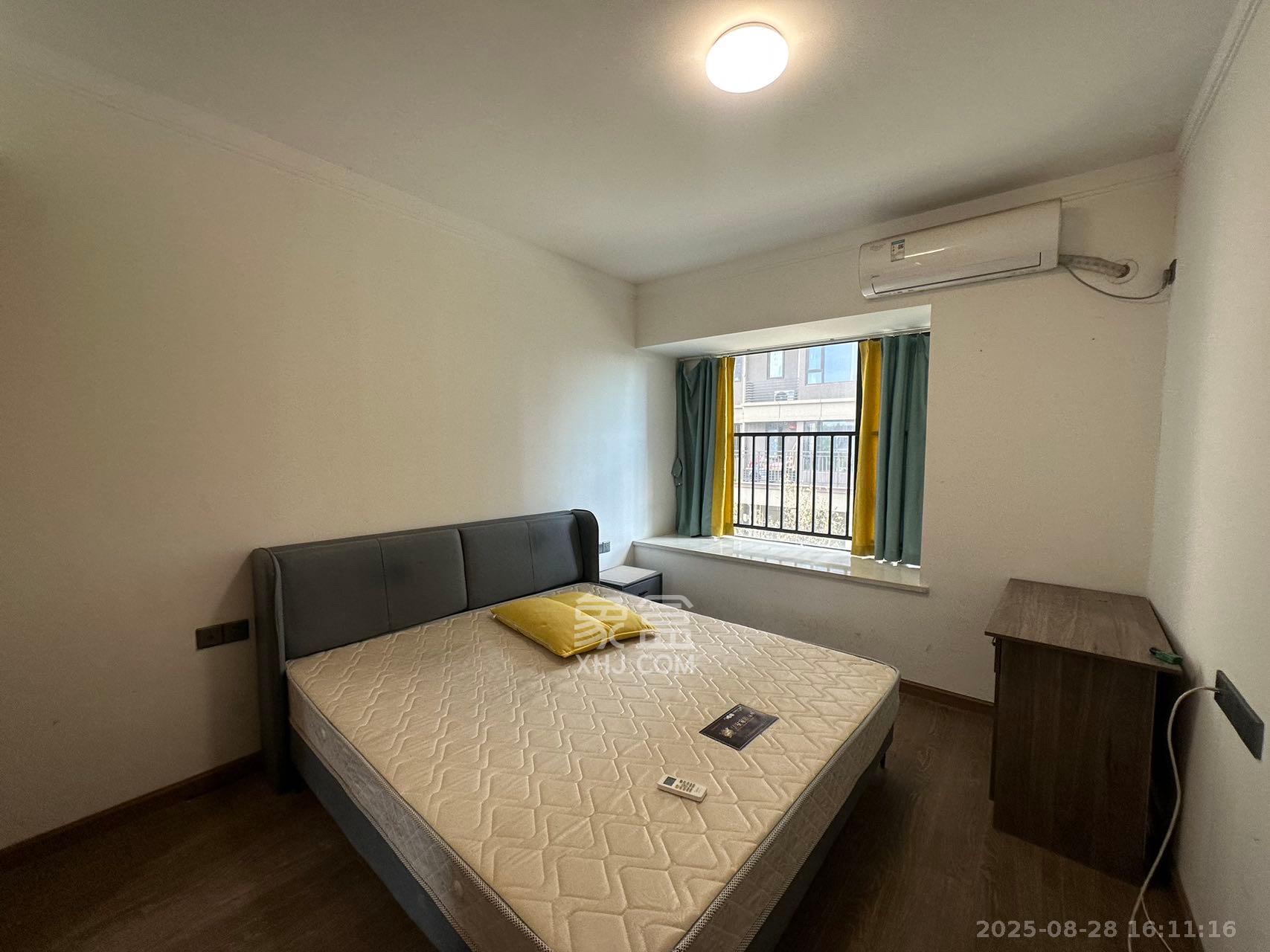 招商华发依云曦城 3室2厅2卫 2600.0元/月 招商华发依云曦城 3室2厅2卫 2600.0元/月室内图