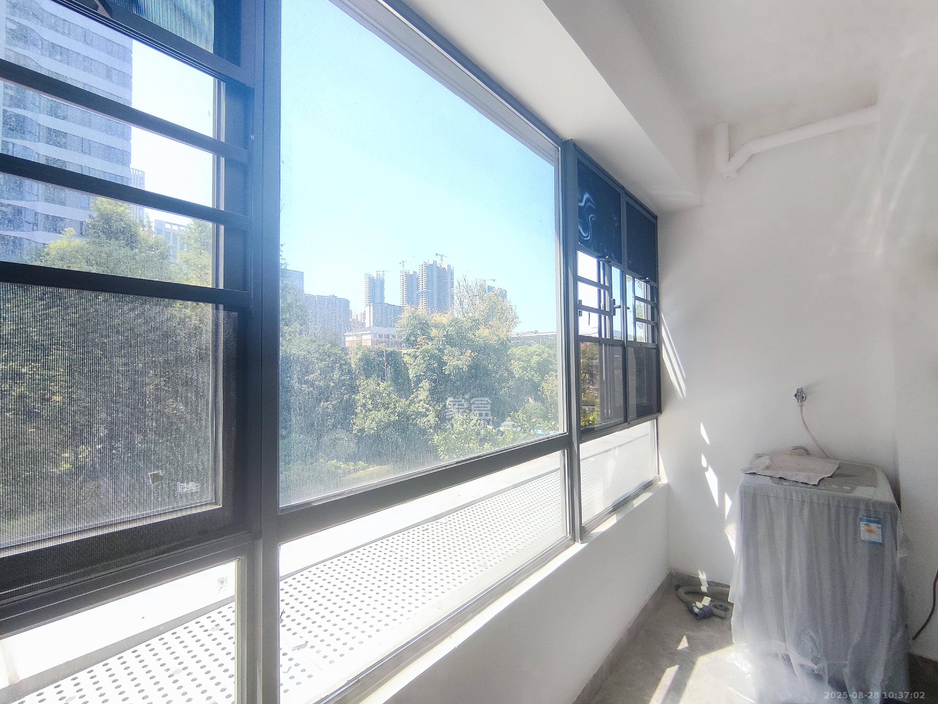 复地滨江金融中心  3室2厅2卫    3800.0元/月 复地滨江金融中心  3室2厅2卫    3800.0元/月室内图