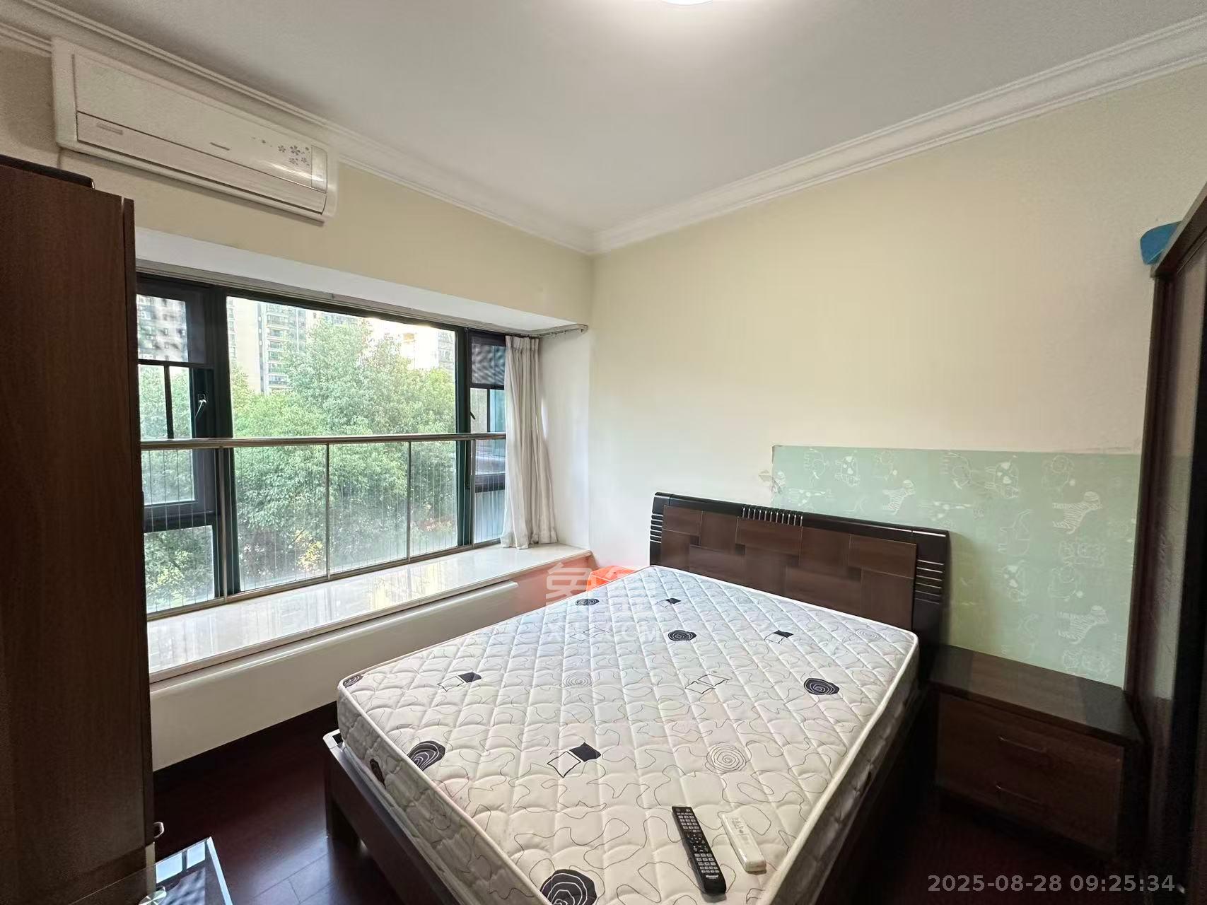 恒大绿洲 3室2厅2卫 2700.0元/月 恒大绿洲 3室2厅2卫 2700.0元/月室内图