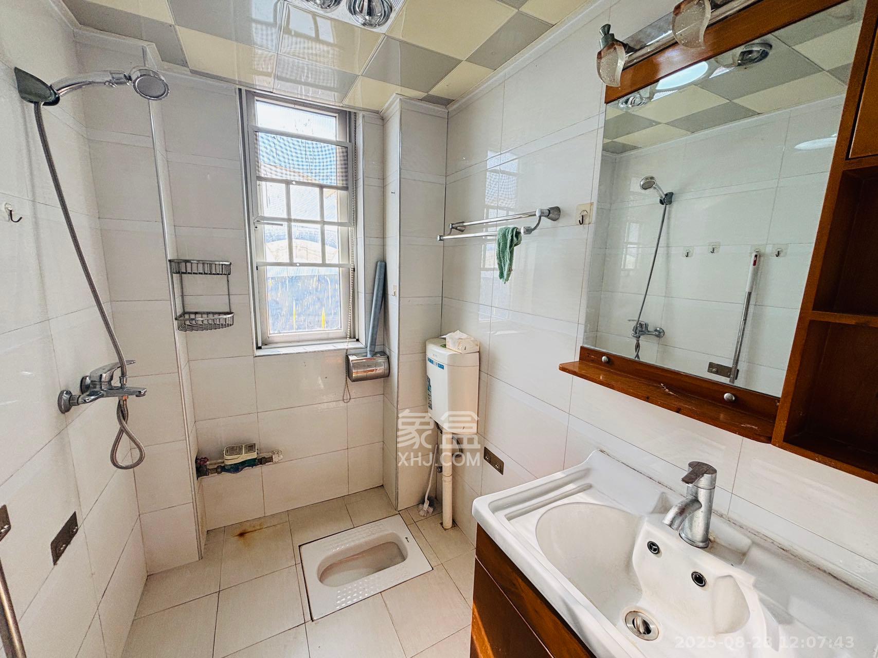 长城雅苑  2室2厅1卫    1900.0元/月 长城雅苑  2室2厅1卫    1900.0元/月室内图