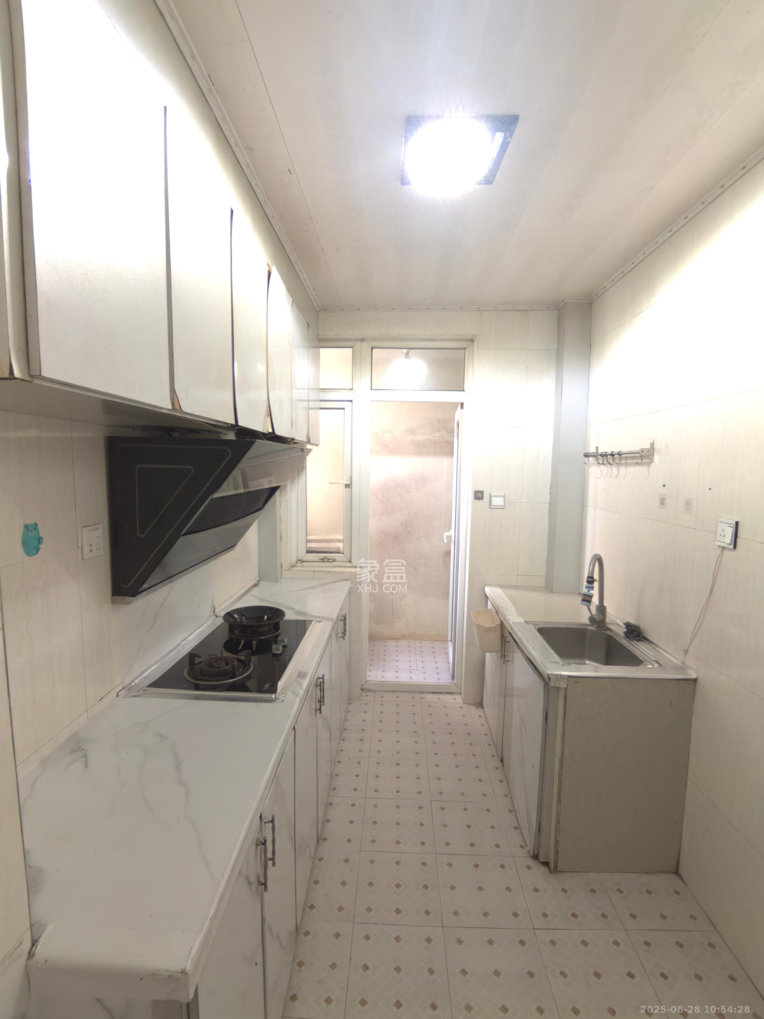 中新森林海  2室2厅1卫    1200.0元/月室内图