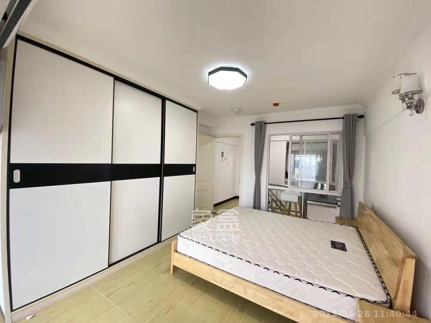 麓江春  1室0厅0卫   2300.00元/月室内图