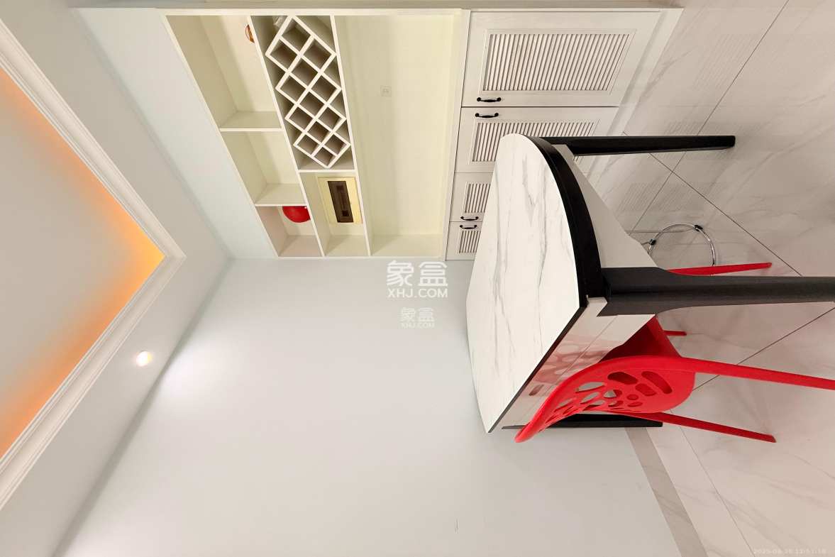 半山壹号  1室2厅1卫    2750.0元/月 半山壹号  1室2厅1卫    2750.0元/月室内图