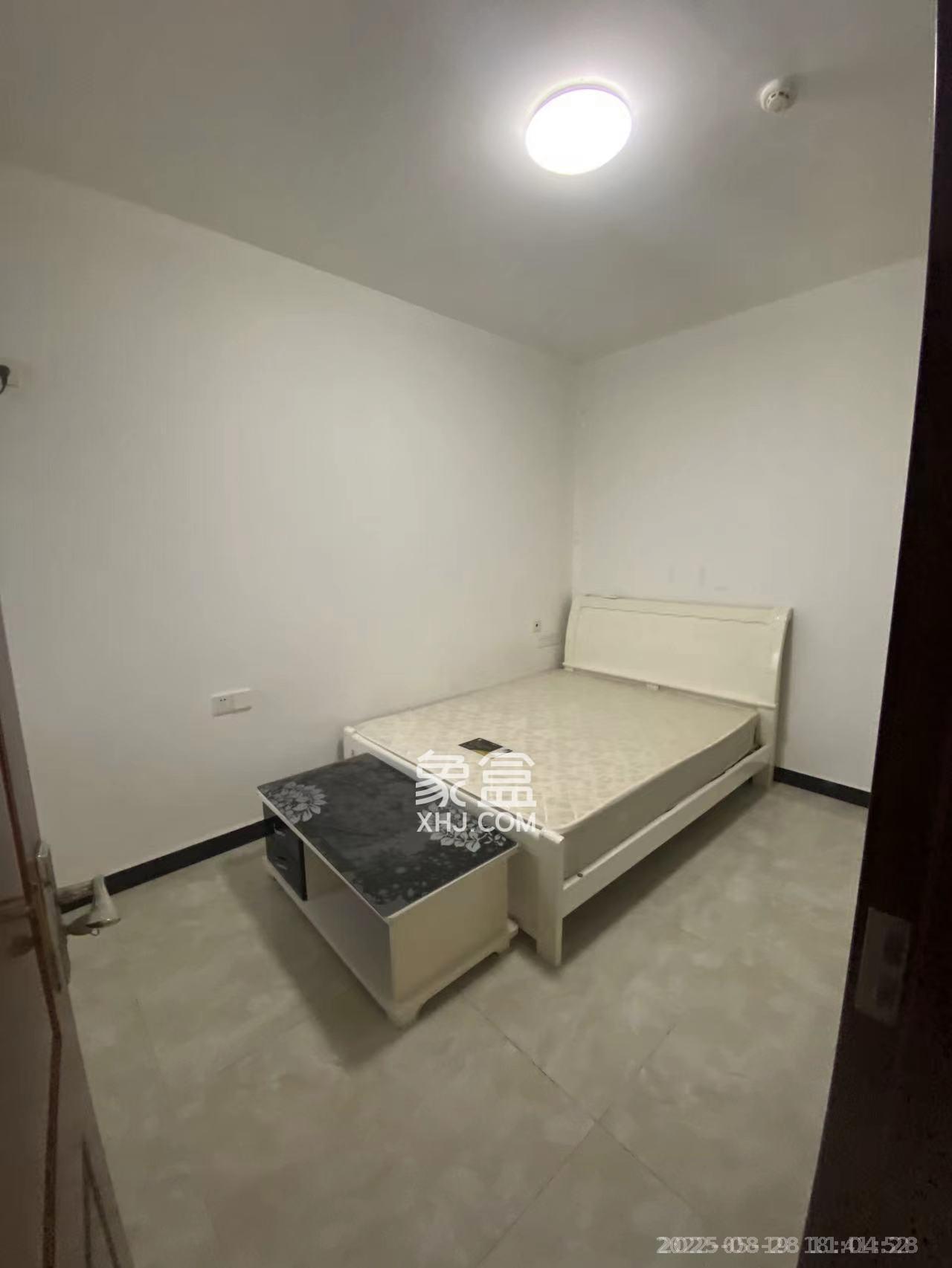 世茂外滩里(世茂铂翠湾三期) 3室2厅1卫 3500.0元/月 世茂外滩里(世茂铂翠湾三期) 3室2厅1卫 3500.0元/月室内图