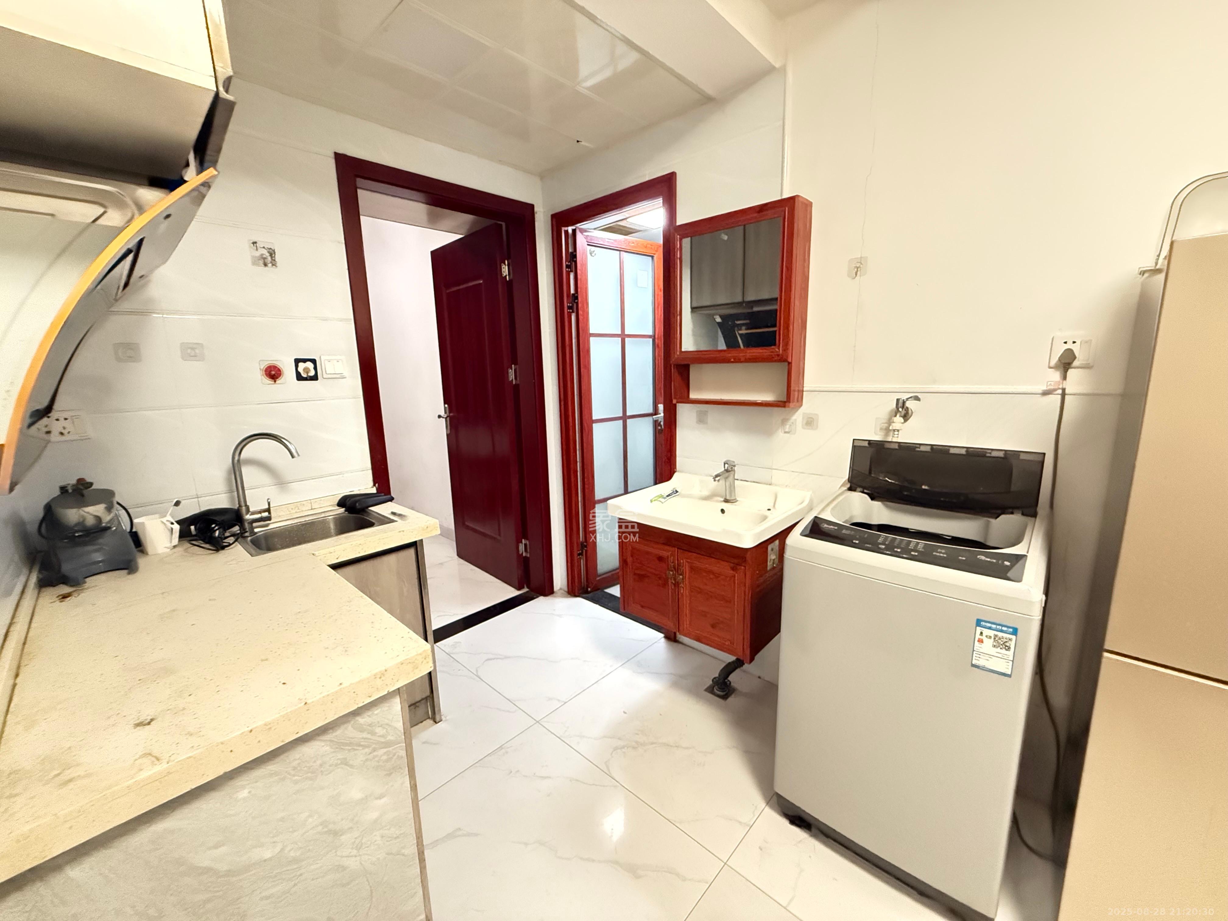 和康园小区 1室1厅1卫 1000.0元/月 和康园小区 1室1厅1卫 1000.0元/月室内图