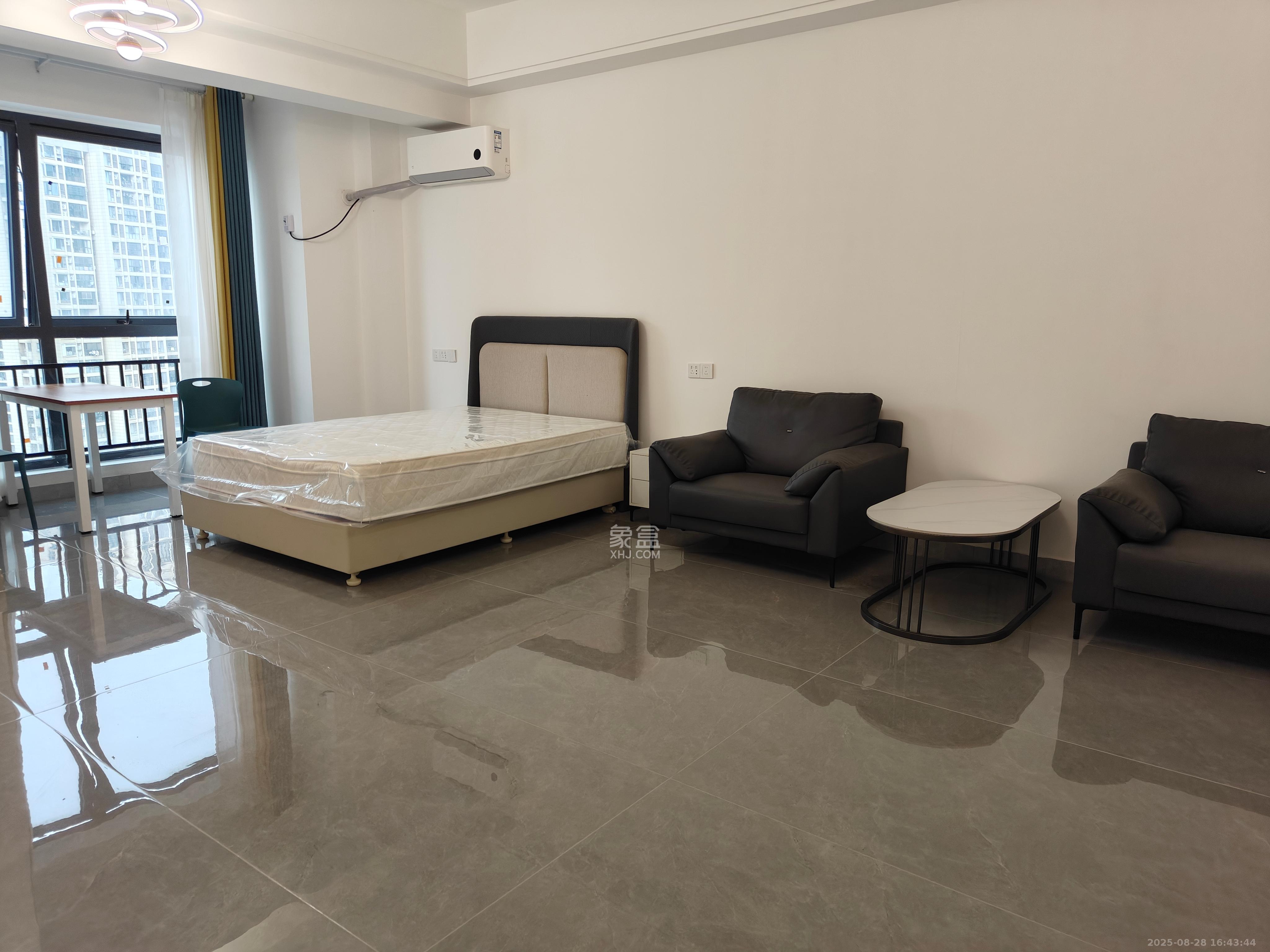 明发国际城  1室1厅1卫    1400.0元/月 明发国际城  1室1厅1卫    1400.0元/月室内图