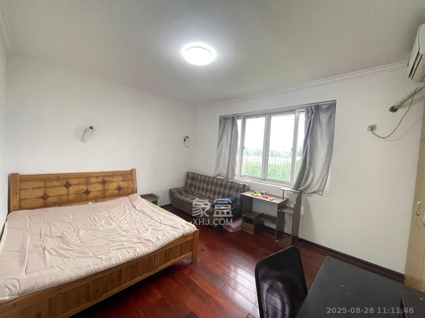 华银南苑 3室2厅1卫 2200.0元/月 华银南苑 3室2厅1卫 2200.0元/月室内图