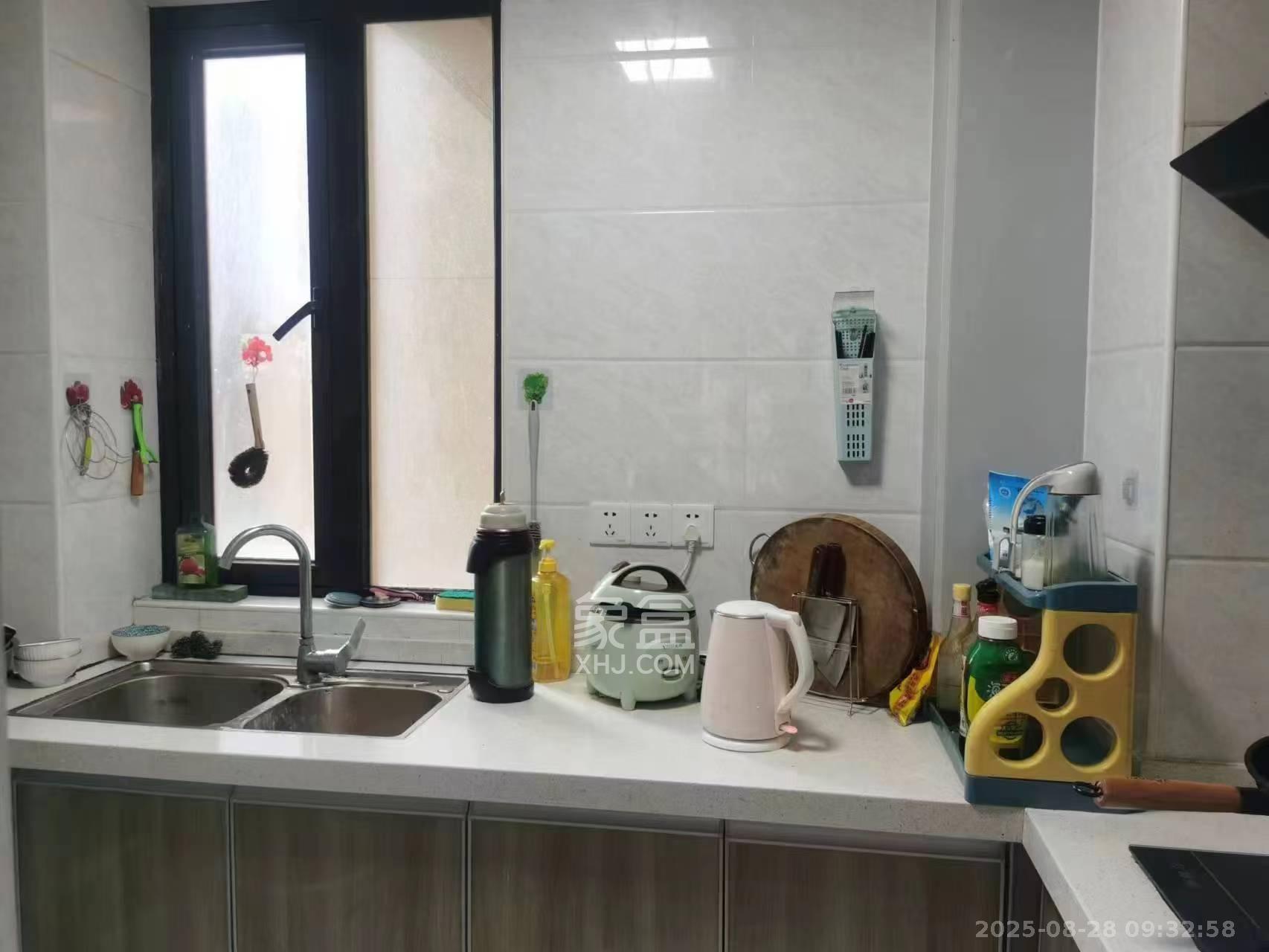 勤诚达境界城 4室2厅2卫 2500.0元/月 勤诚达境界城 4室2厅2卫 2500.0元/月室内图