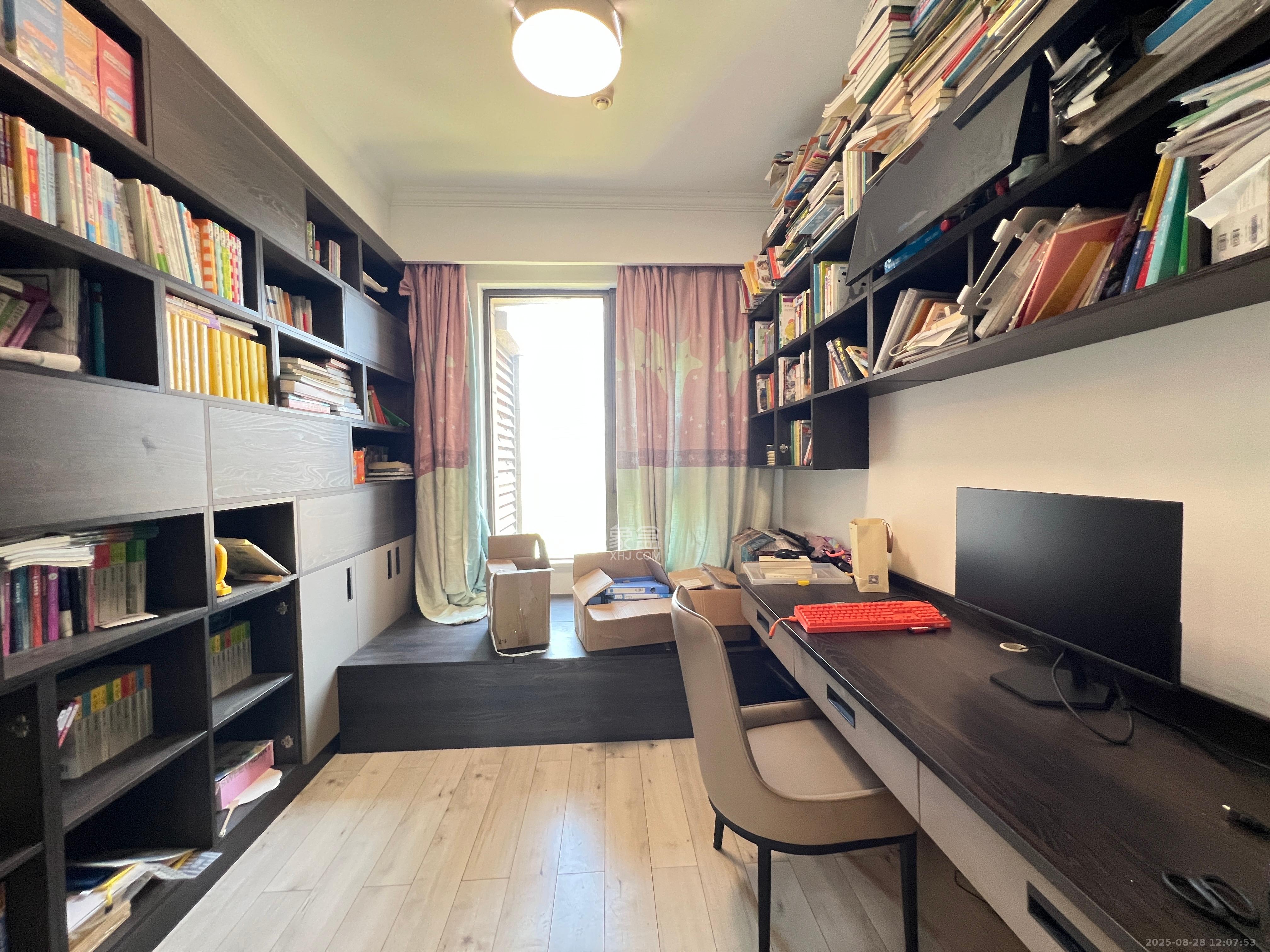 金茂梅溪湖  4室2厅2卫    4000.0元/月室内图