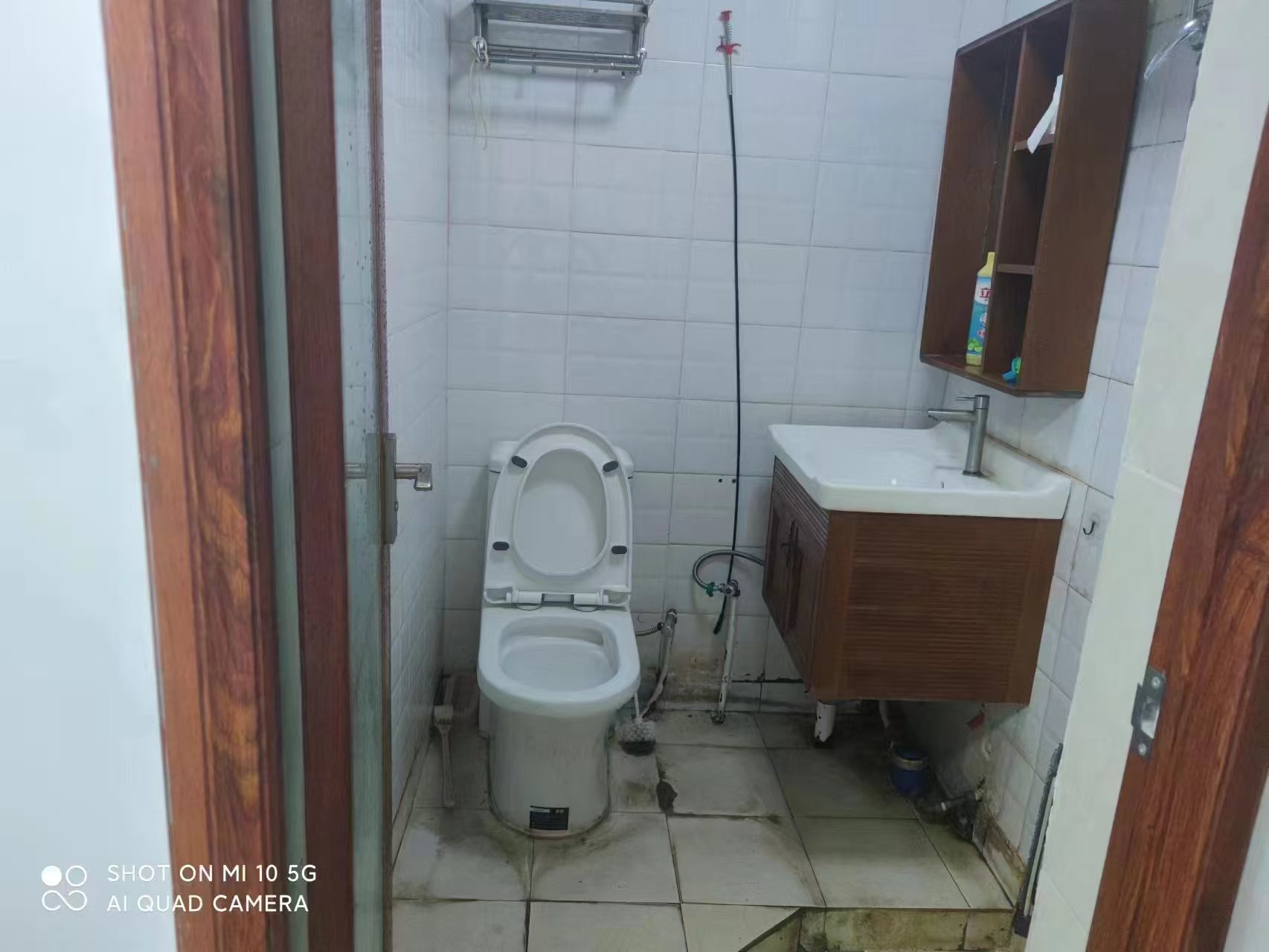 金海大厦(海秀西路)  1室0厅1卫    1100.0元/月 金海大厦(海秀西路)  1室0厅1卫    1100.0元/月室内图