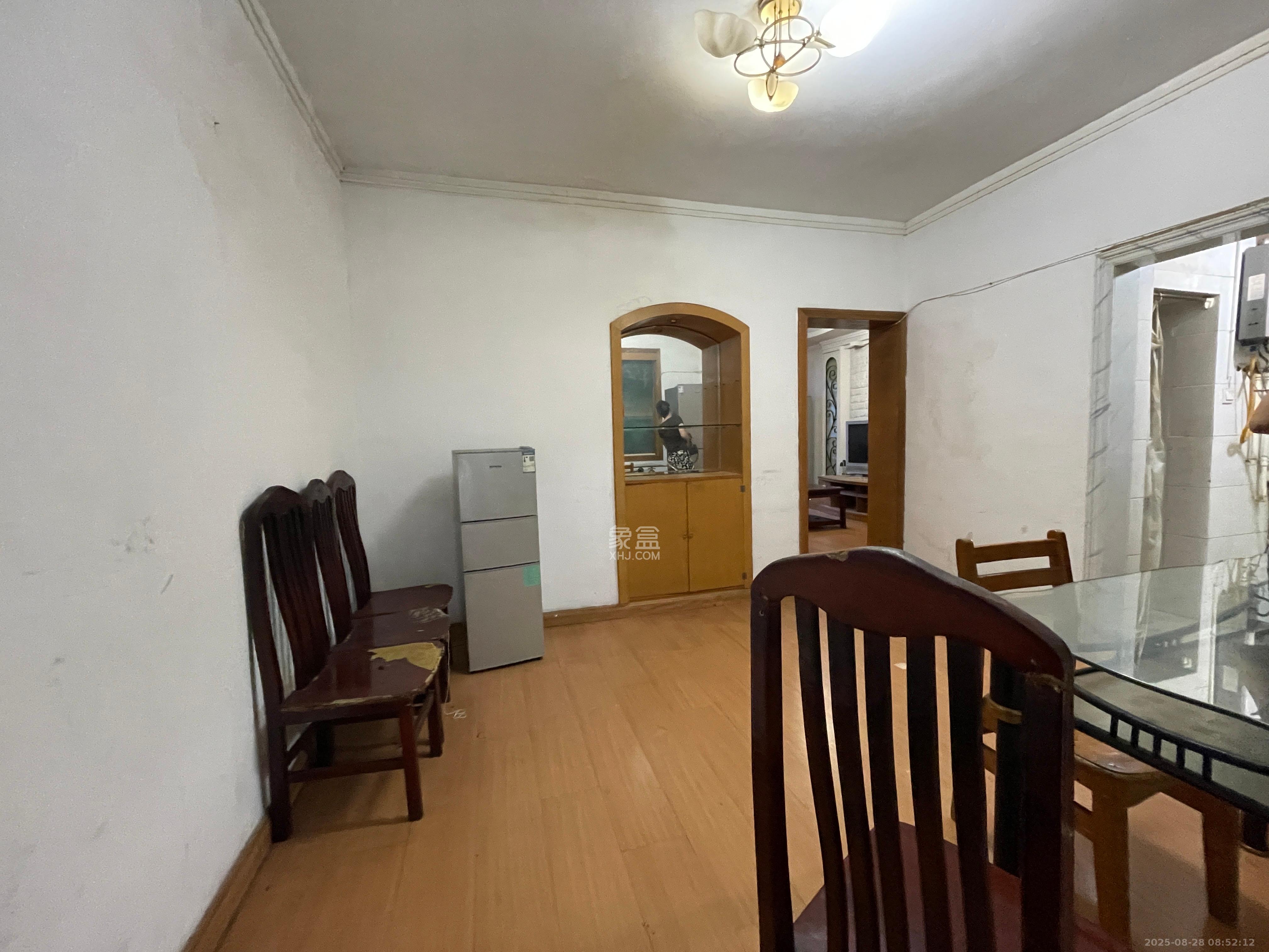 书院路电梯厂宿舍（宝塔山）  2室1厅1卫    1100.0元/月室内图