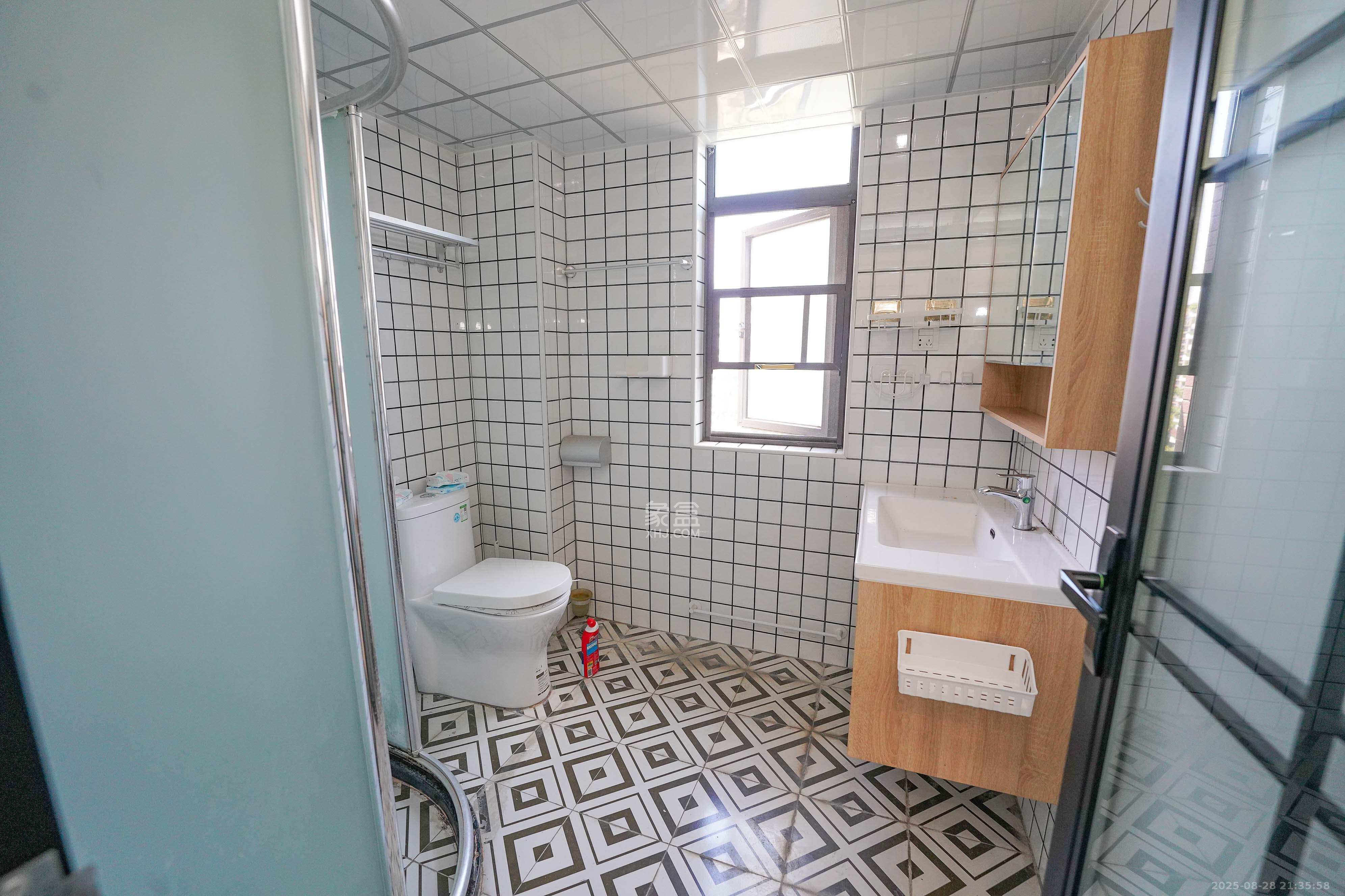 福天藏郡院子  14室2厅1卫    142.0万卫生间