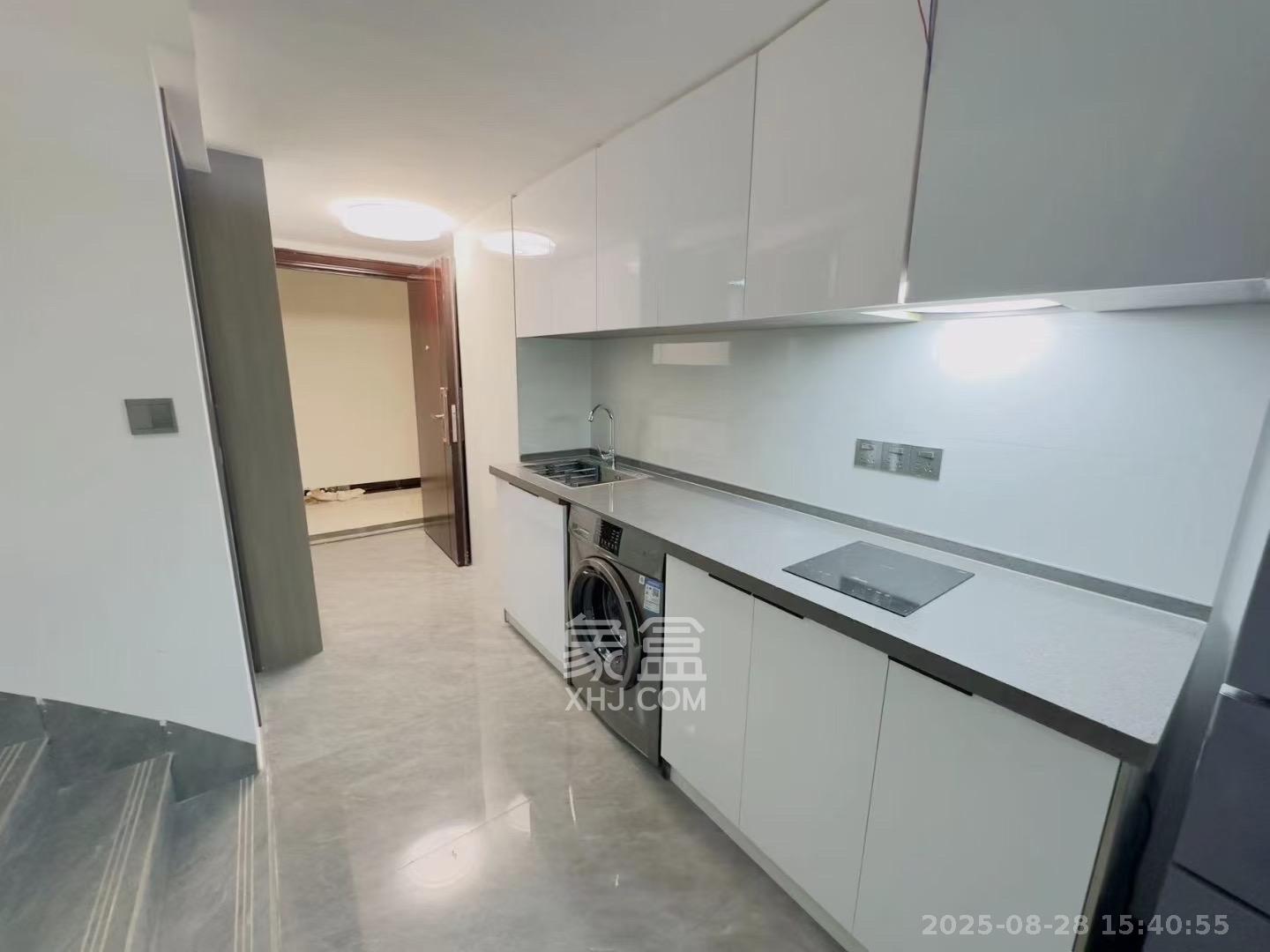 碧桂园印象  2室1厅1卫    2300.0元/月室内图