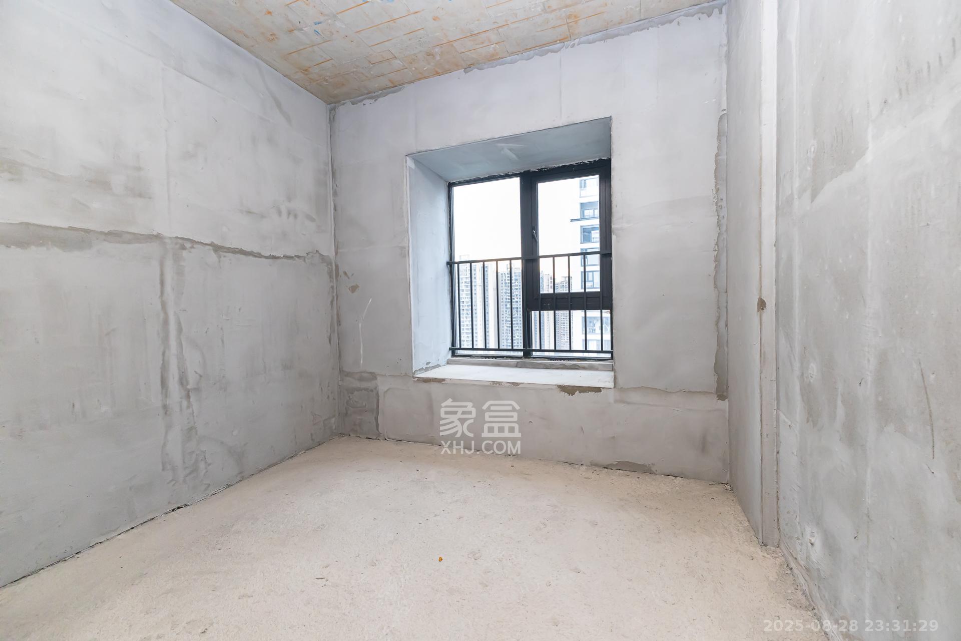 越秀湘江星汇城二期 4室2厅3卫 132.0万 越秀湘江星汇城二期 4室2厅3卫 132.0万卧室