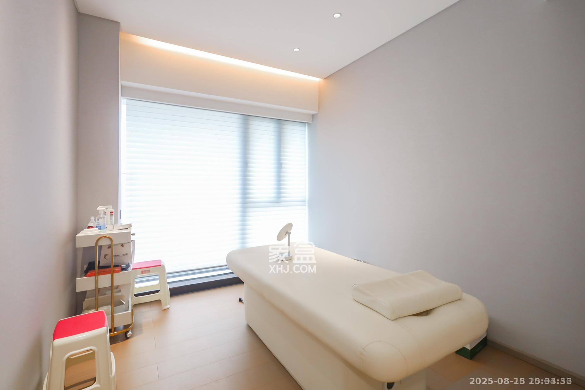 保利天禧C区 3室2厅2卫 16000.0元/月 保利天禧C区 3室2厅2卫 16000.0元/月室内图