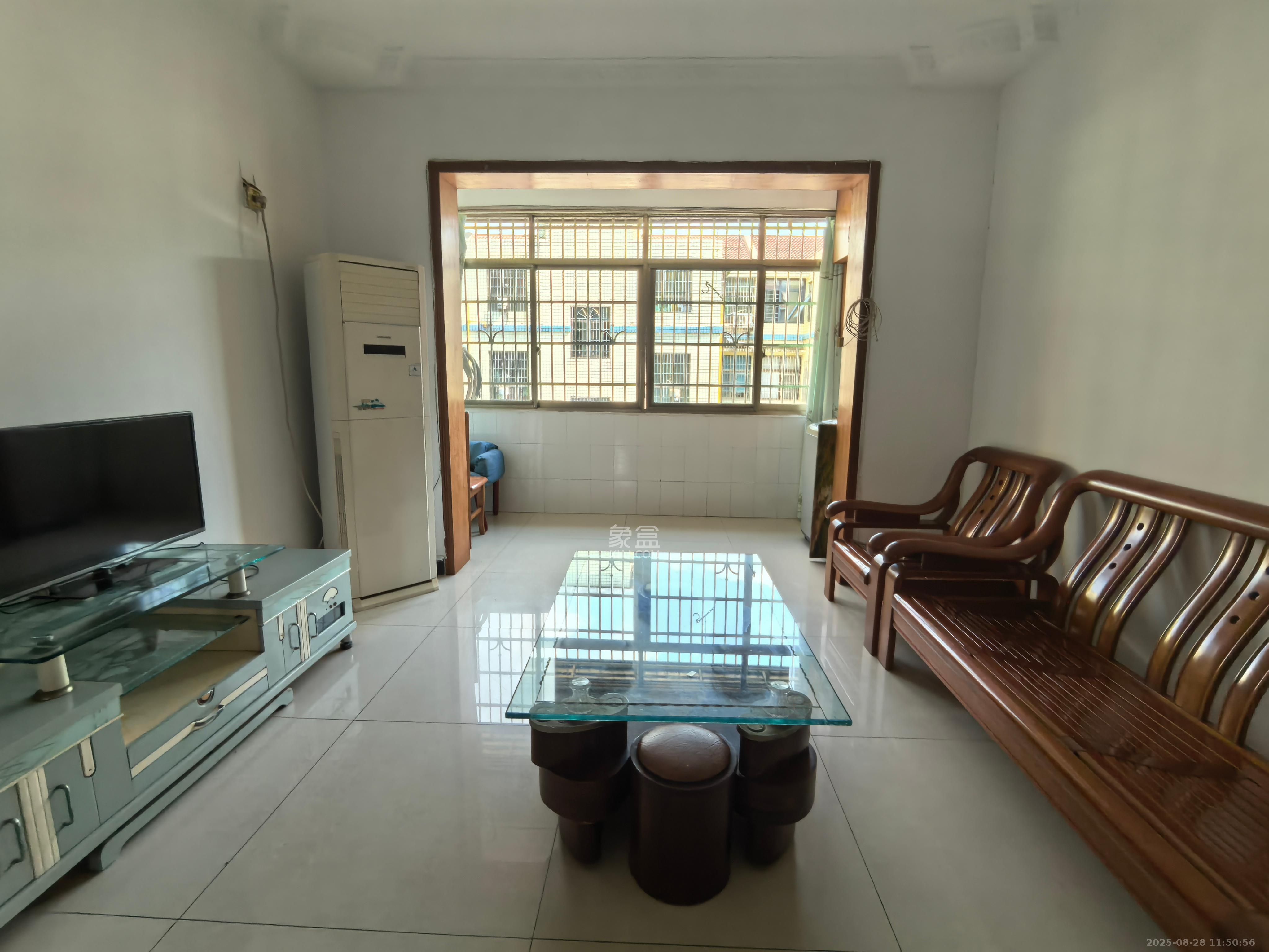 兴联小区 2室1厅1卫 1200.0元/月 兴联小区 2室1厅1卫 1200.0元/月室内图