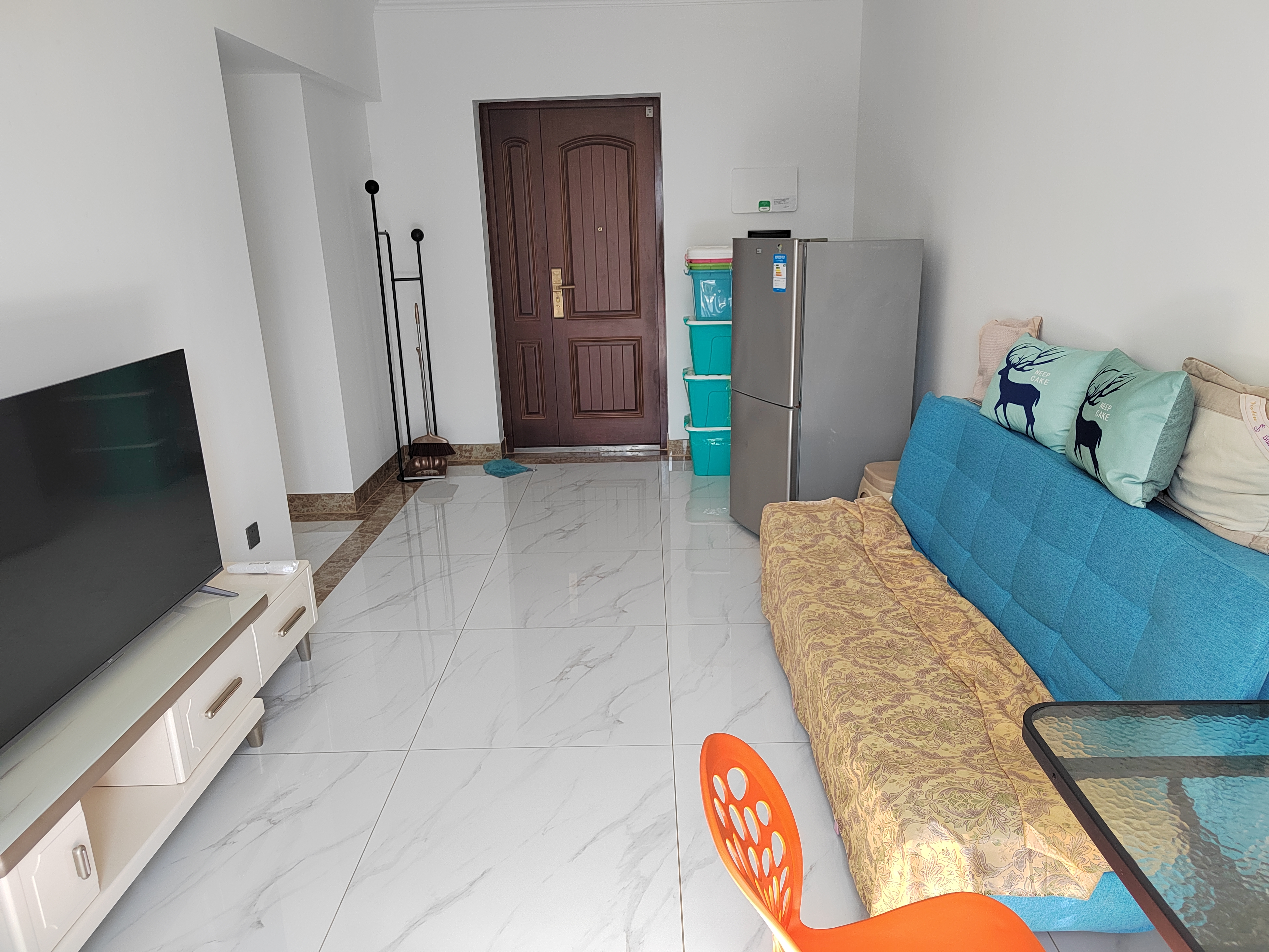 尚运上品 2室2厅1卫 3300.0元/月 尚运上品 2室2厅1卫 3300.0元/月室内图