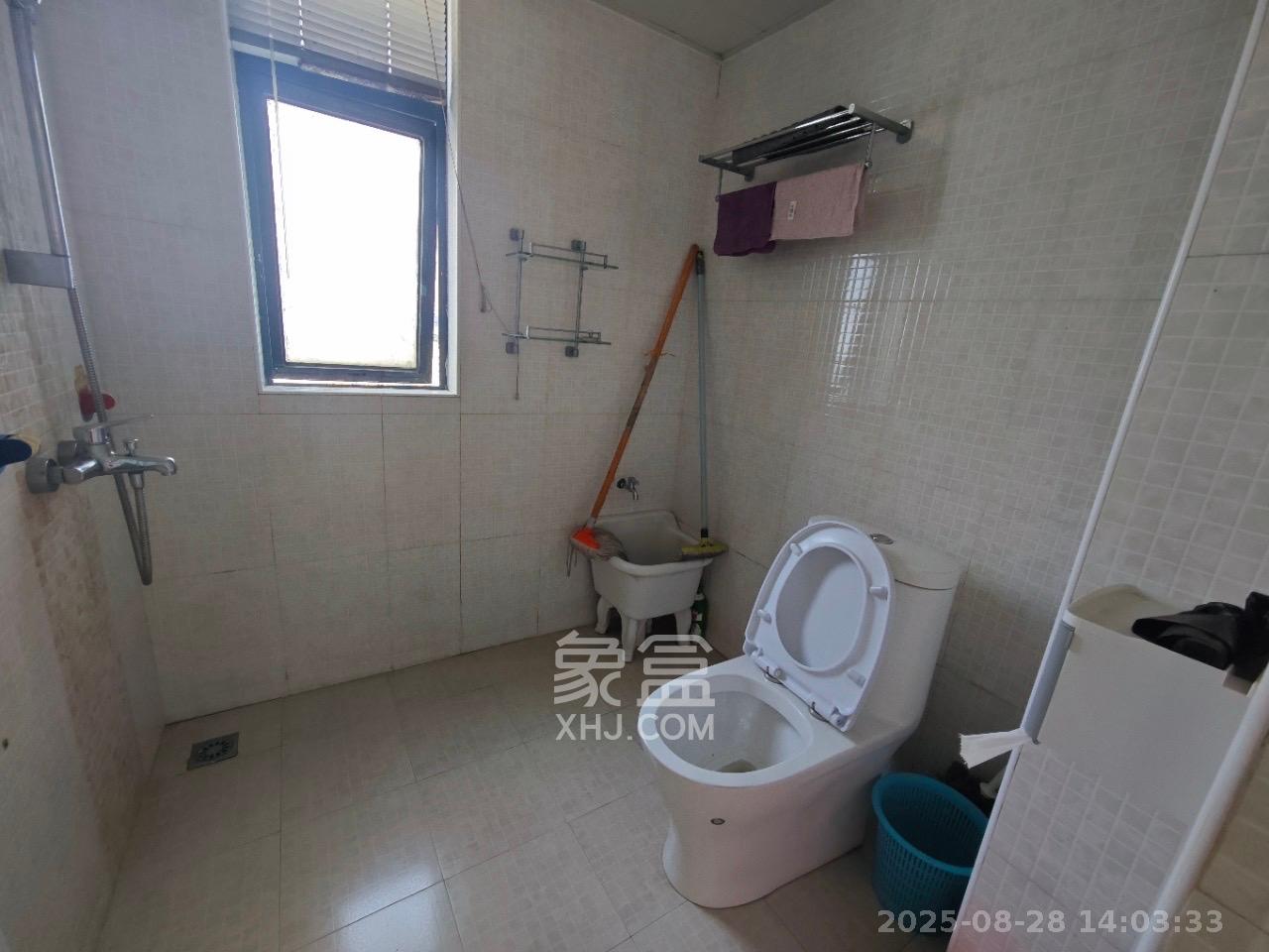 湘江世纪城瑞江苑 2室1厅1卫 2200.0元/月 湘江世纪城瑞江苑 2室1厅1卫 2200.0元/月室内图