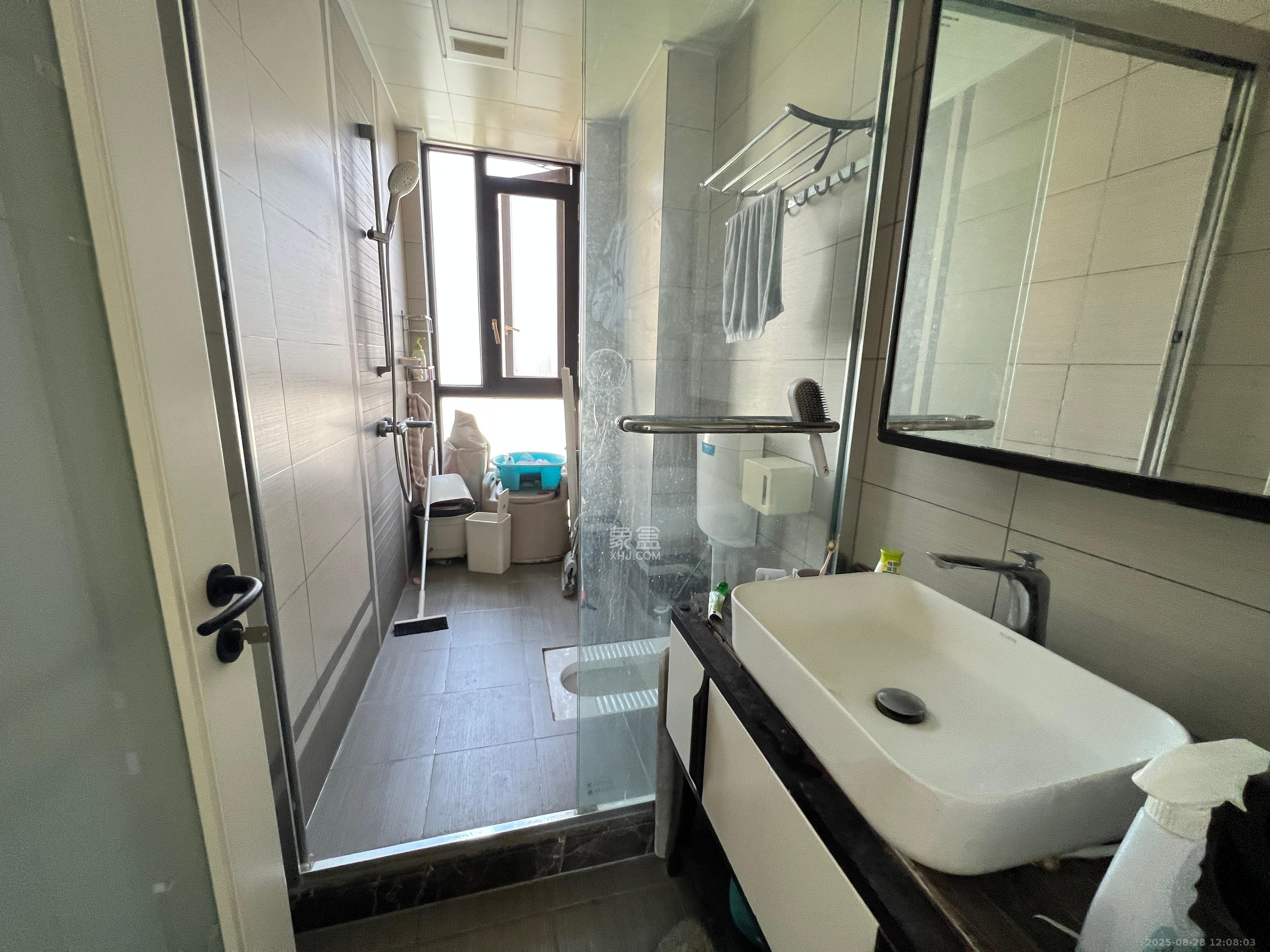 金茂梅溪湖  4室2厅2卫    4000.0元/月室内图