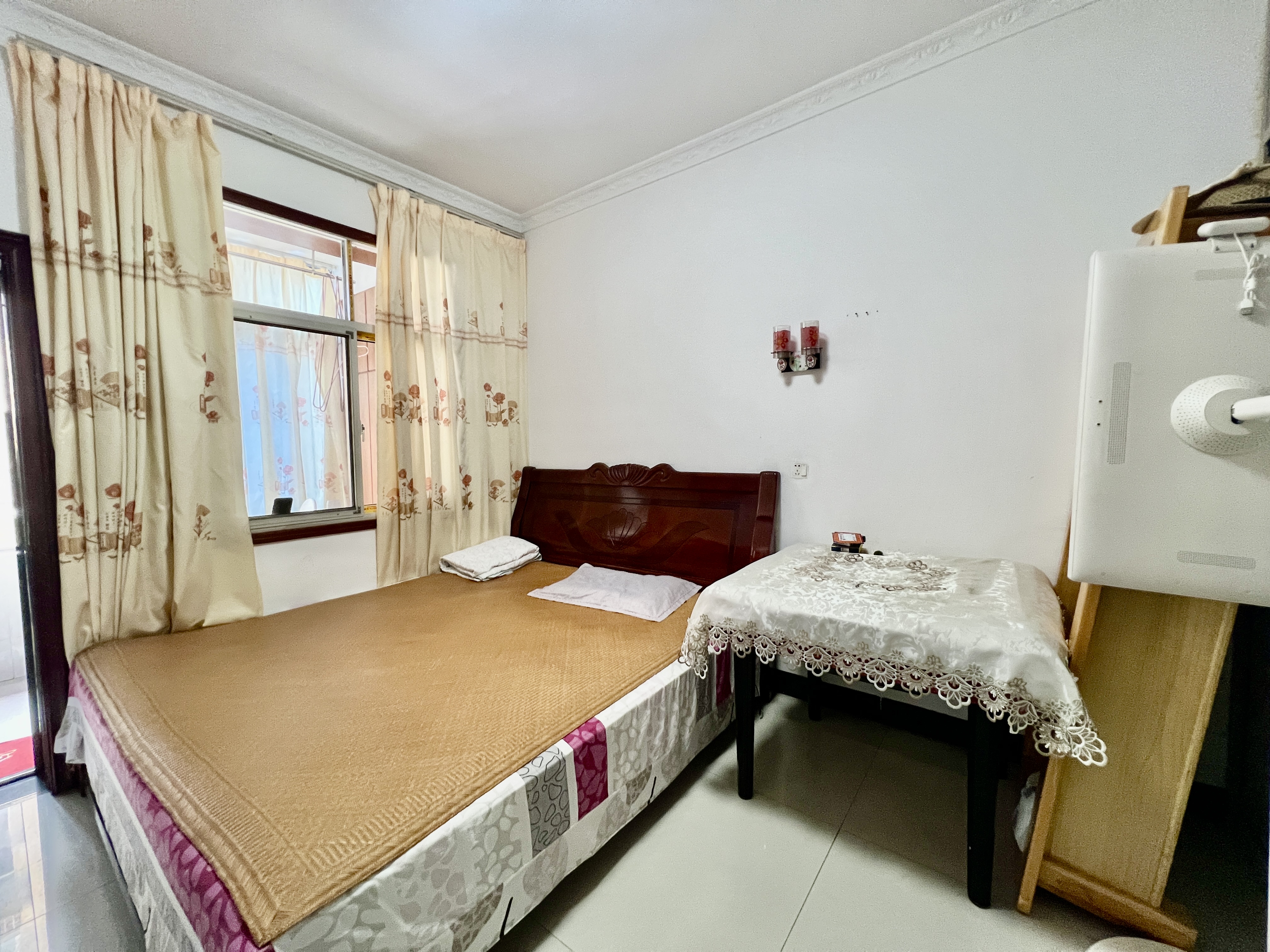 竹山社区  2室2厅1卫    27.8万 竹山社区  2室2厅1卫    27.8万室内图