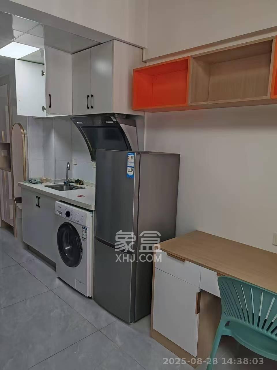 碧桂园印象  1室1厅1卫   1300.00元/月室内图