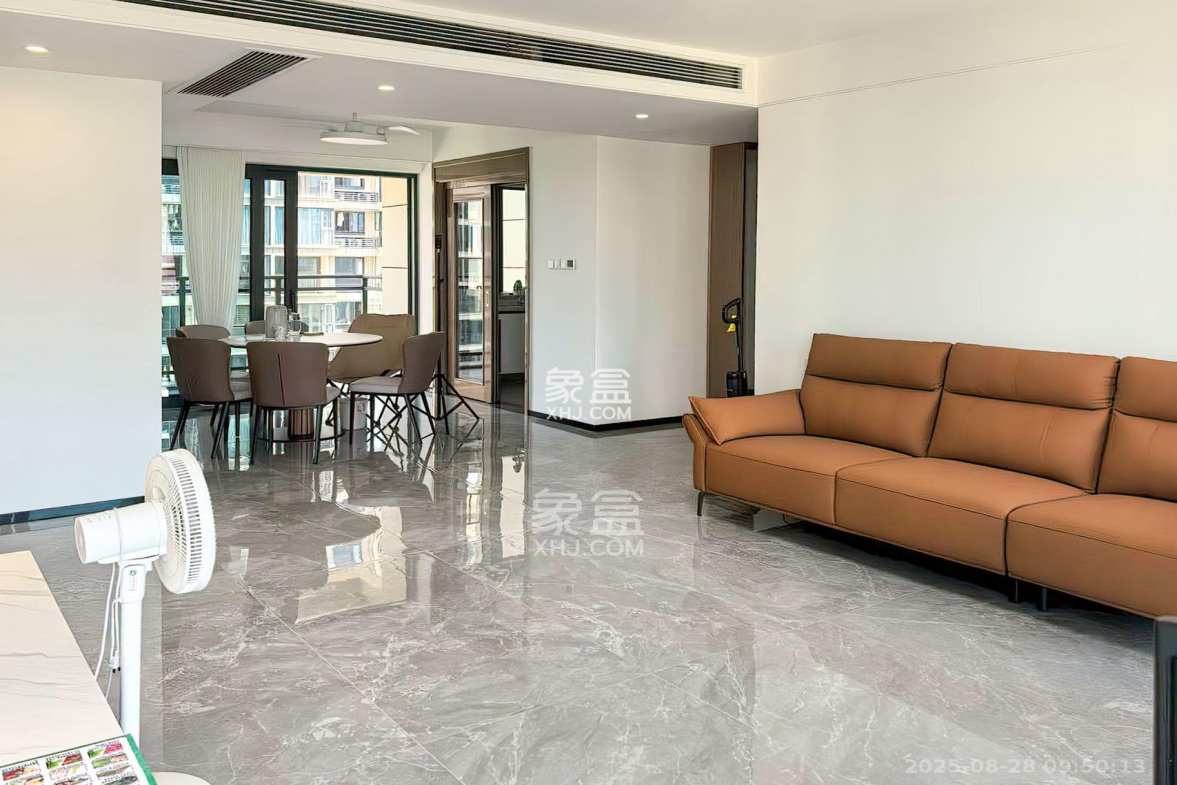 保利天汇  4室2厅2卫    4500.0元/月 保利天汇  4室2厅2卫    4500.0元/月室内图